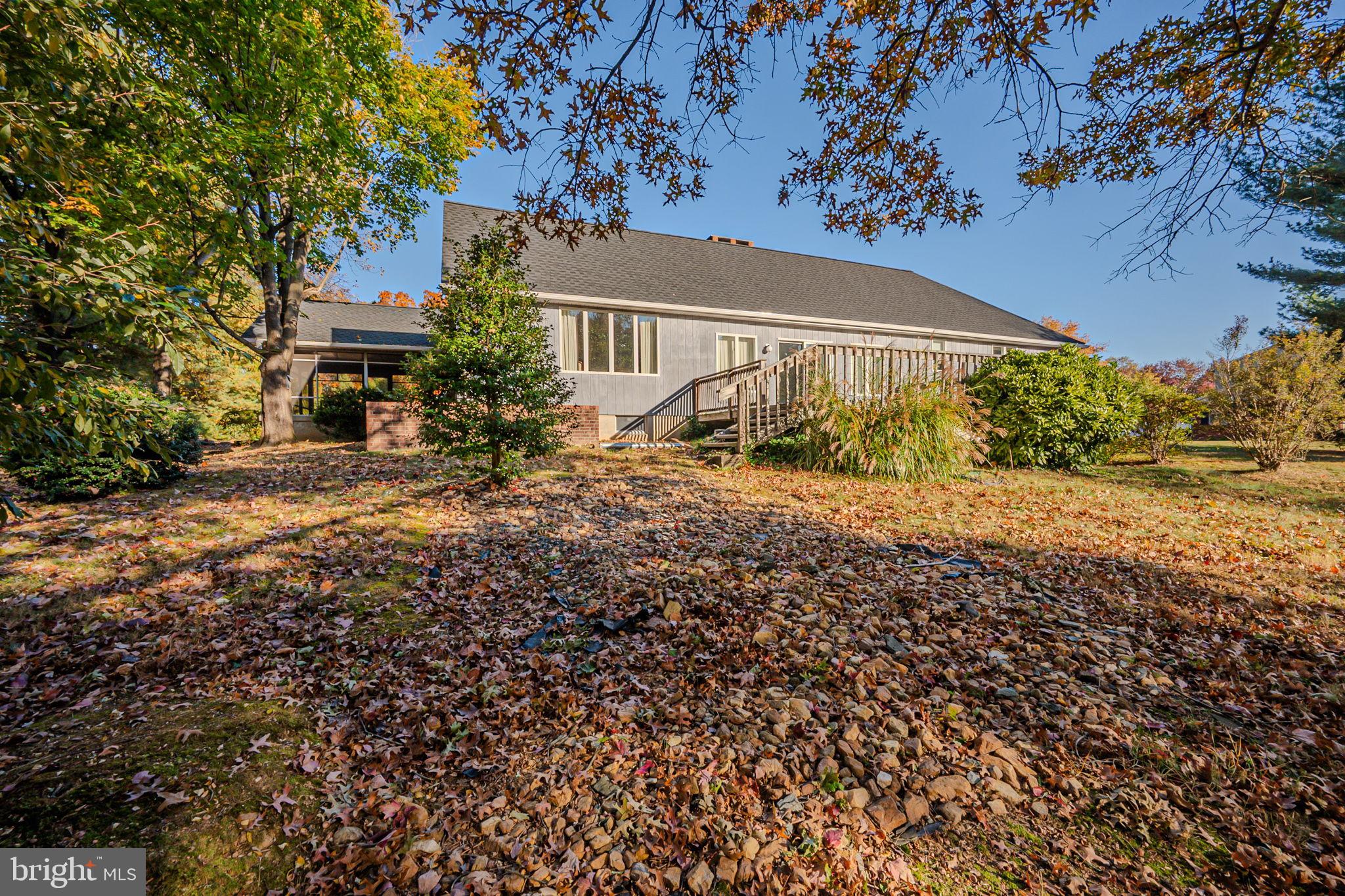 152 Middlecroft Rd