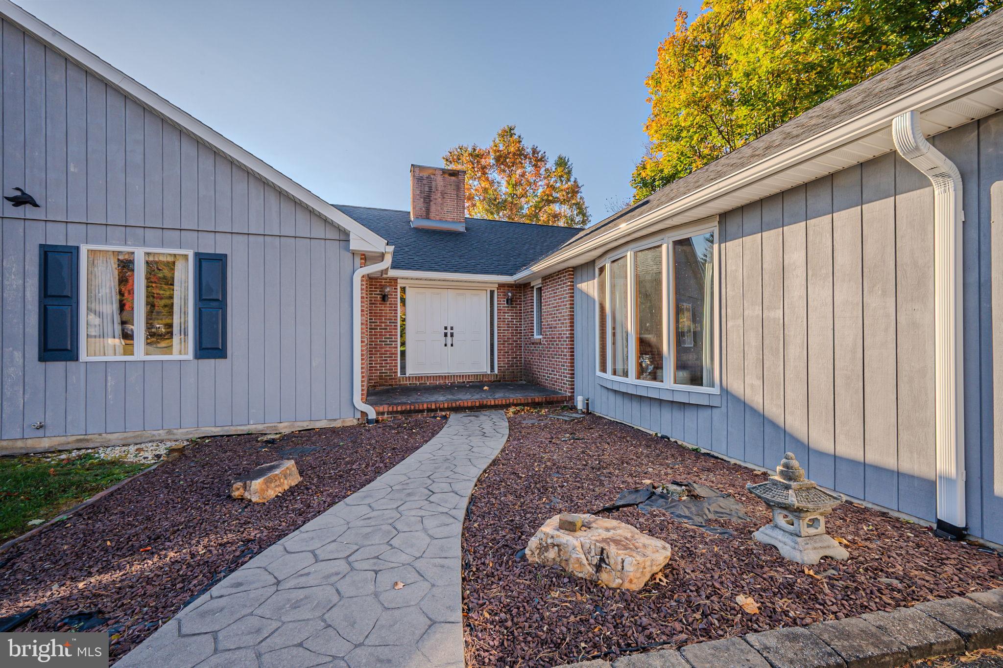 152 Middlecroft Rd
