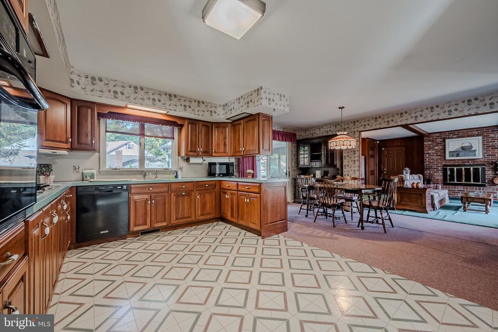 152 Middlecroft Rd