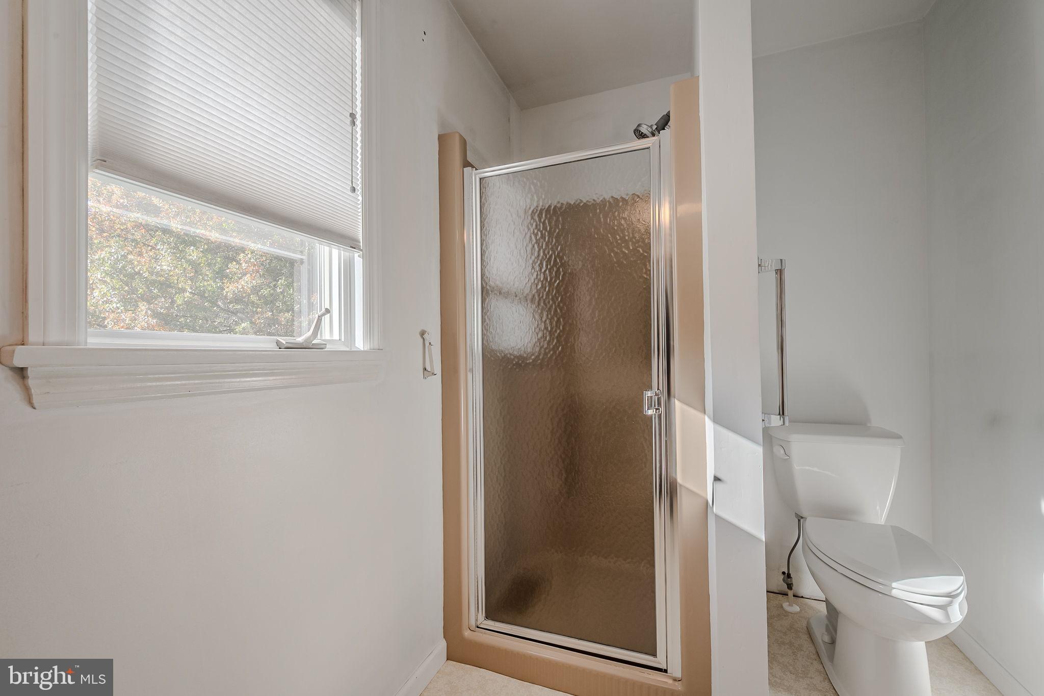 152 Middlecroft Rd