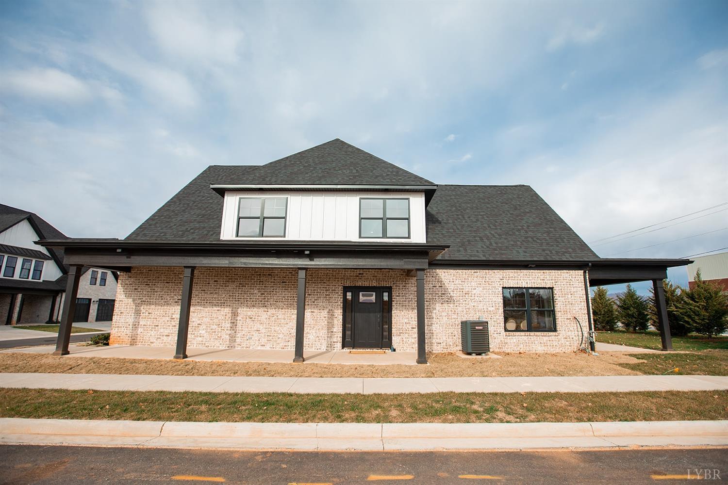 1107 South Westyn Loop