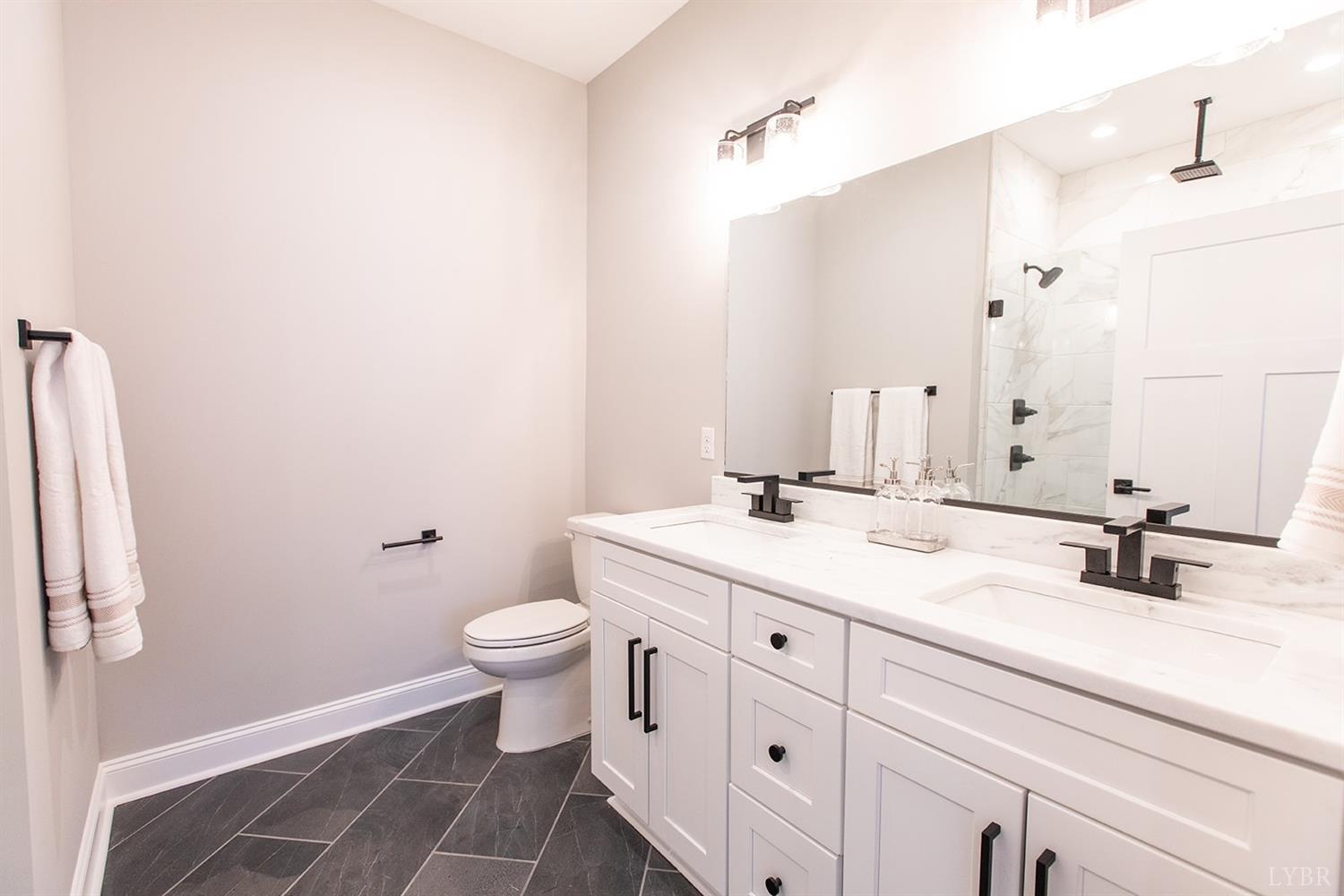 1107 South Westyn Loop