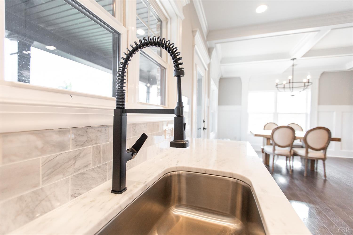 1107 South Westyn Loop