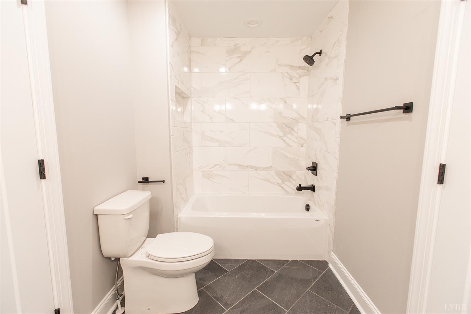 1107 South Westyn Loop