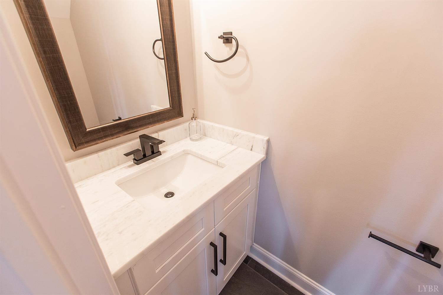 1107 South Westyn Loop