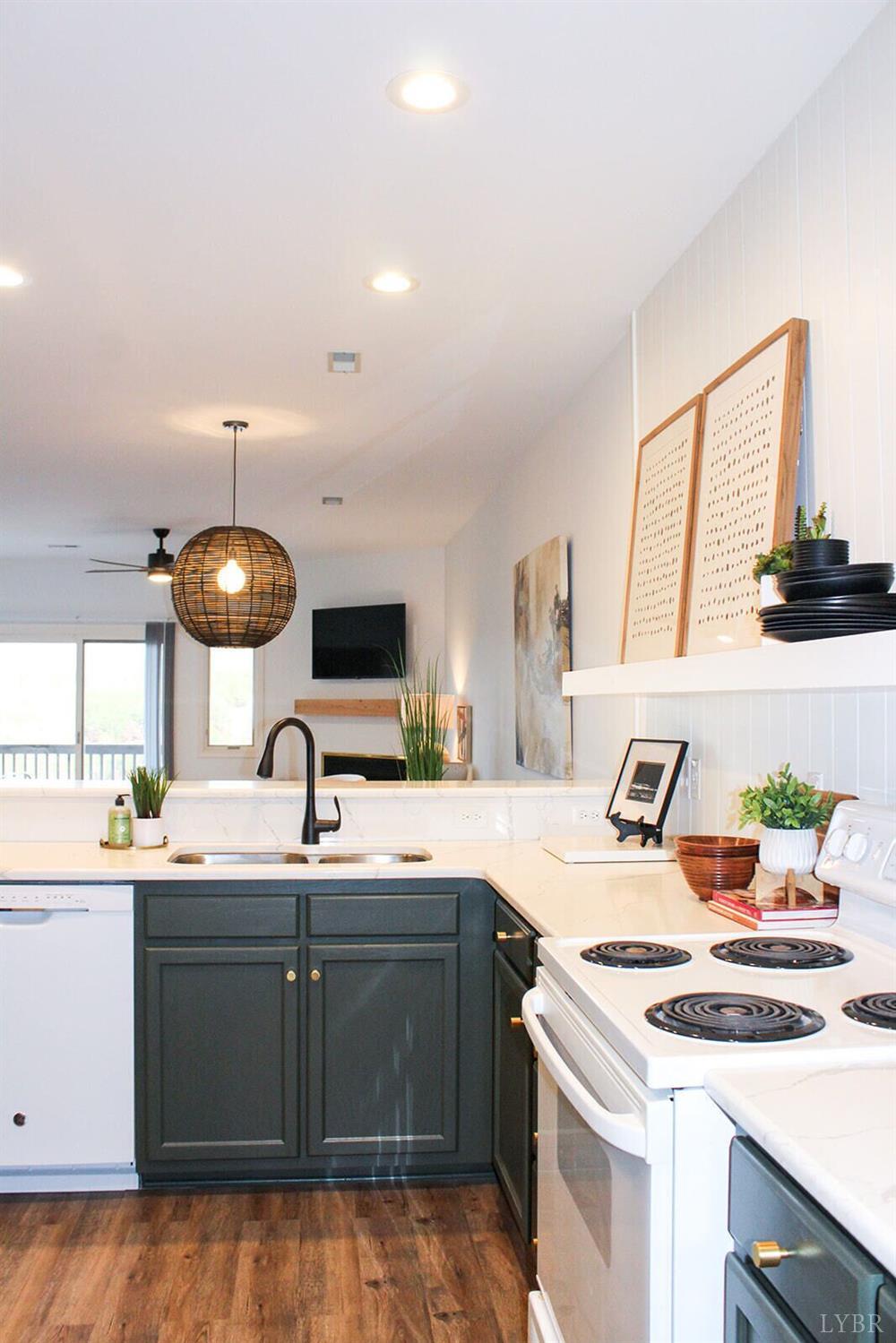 1019 Mariners Way # 30