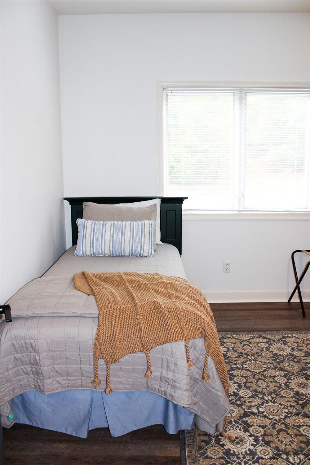 1019 Mariners Way # 30