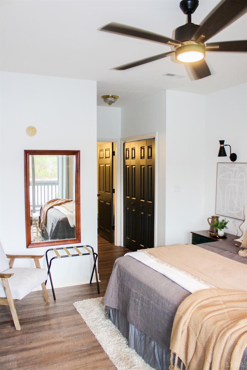 1019 Mariners Way # 30