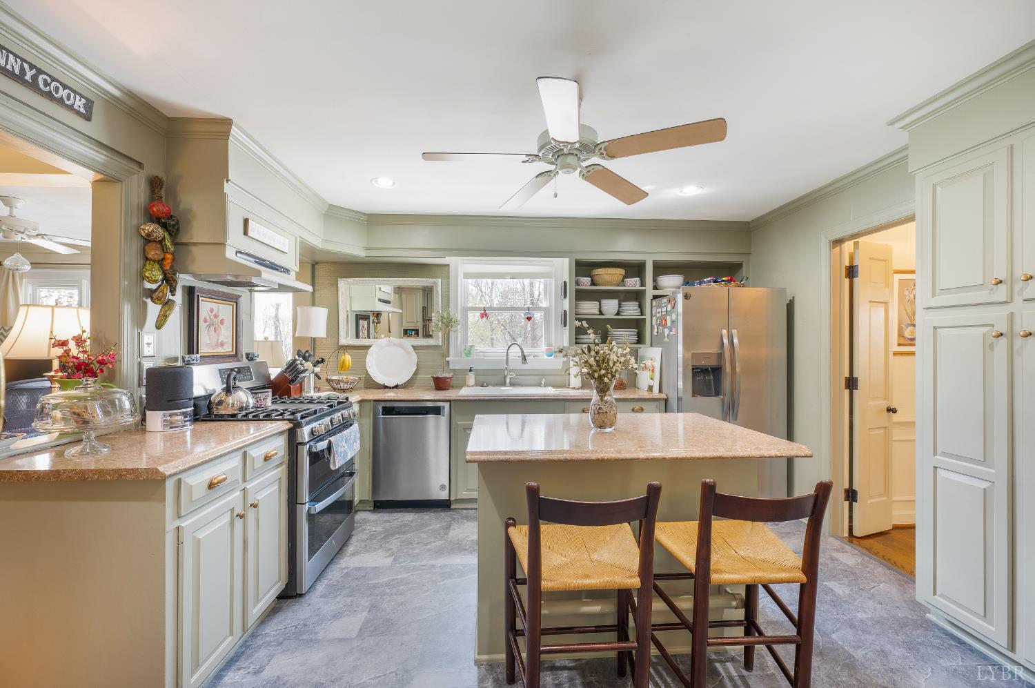 3609 Willow Lawn Court