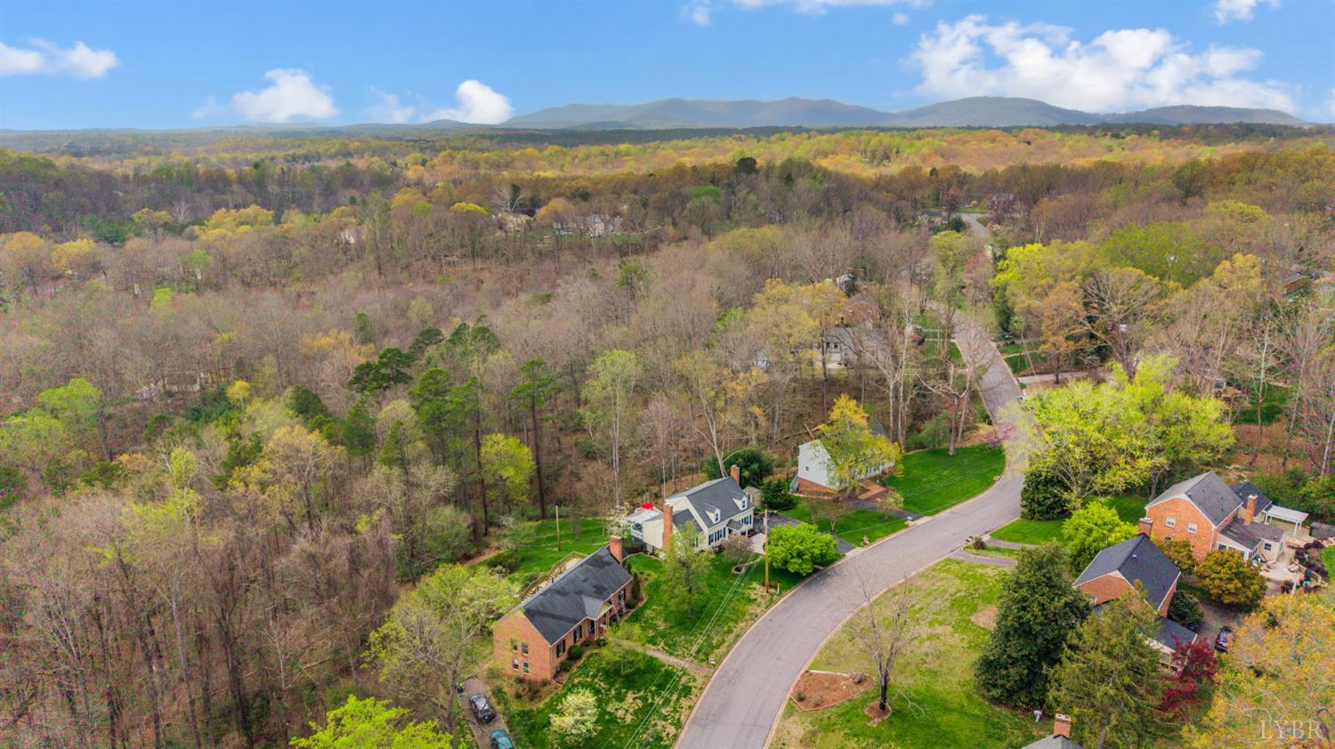 3609 Willow Lawn Court