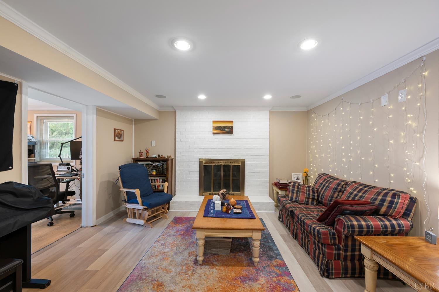 3521 Willow Lawn Drive