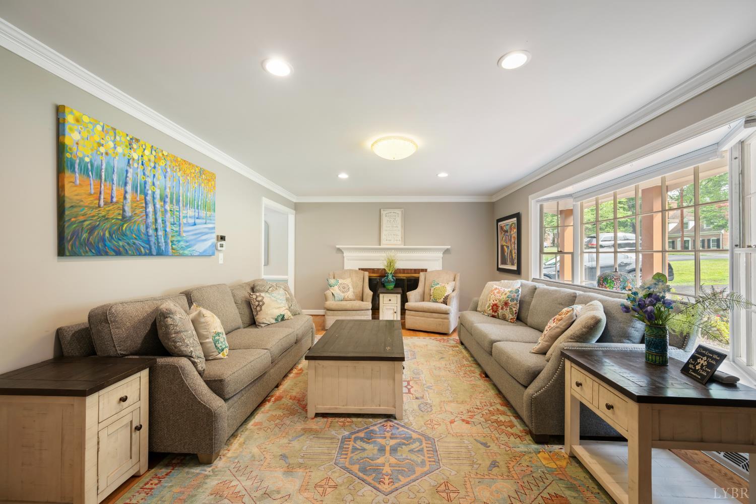 3521 Willow Lawn Drive