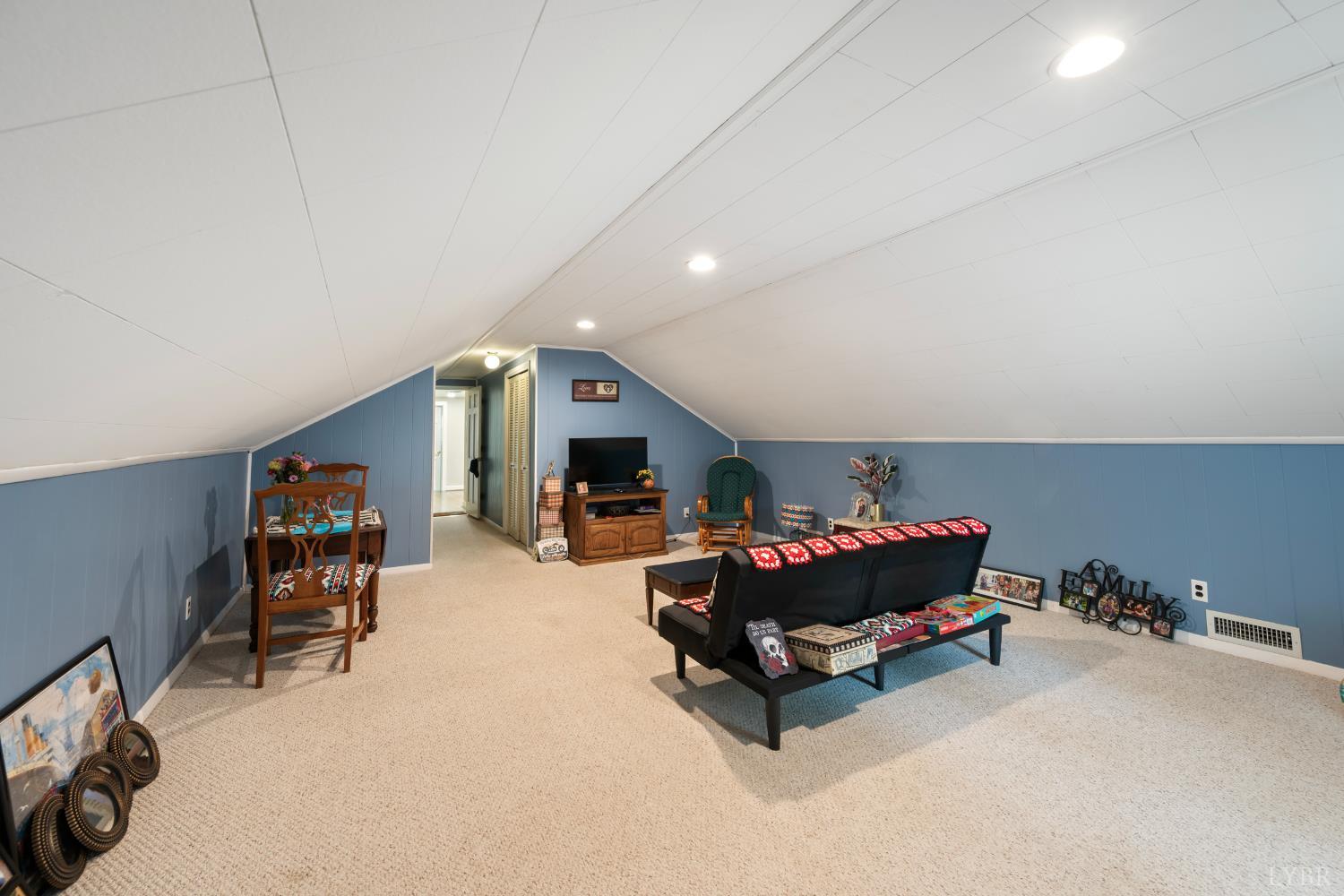 3521 Willow Lawn Drive