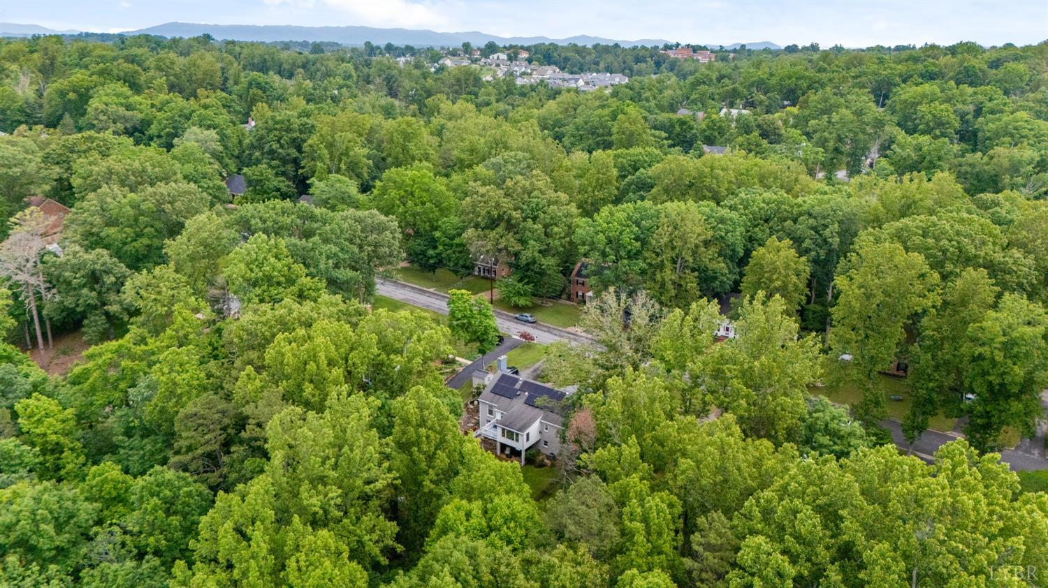 3521 Willow Lawn Drive