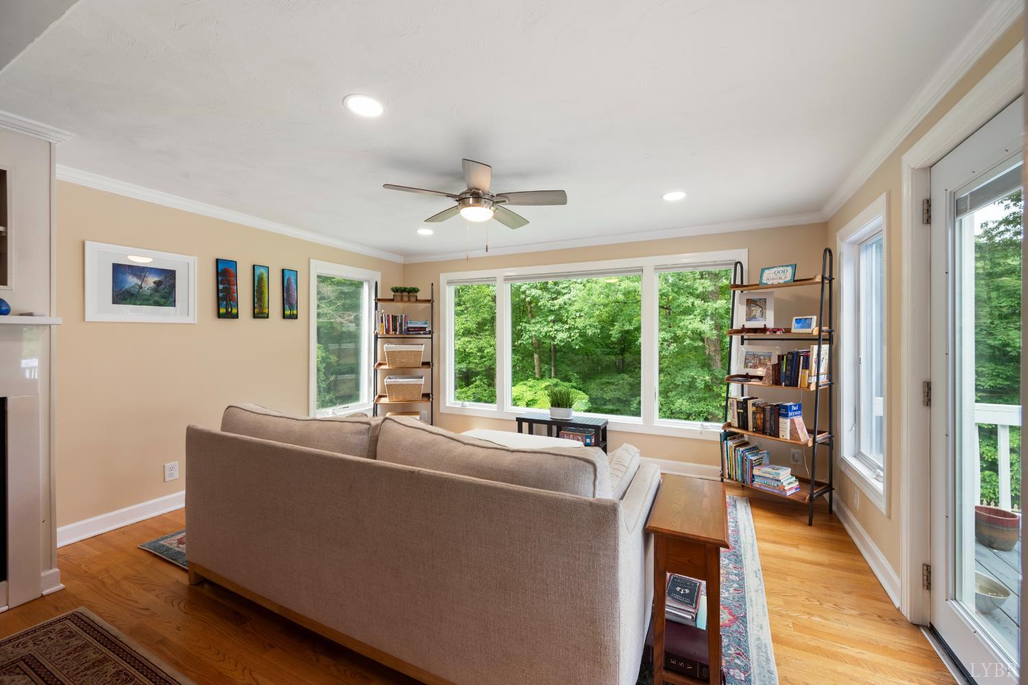 3521 Willow Lawn Drive