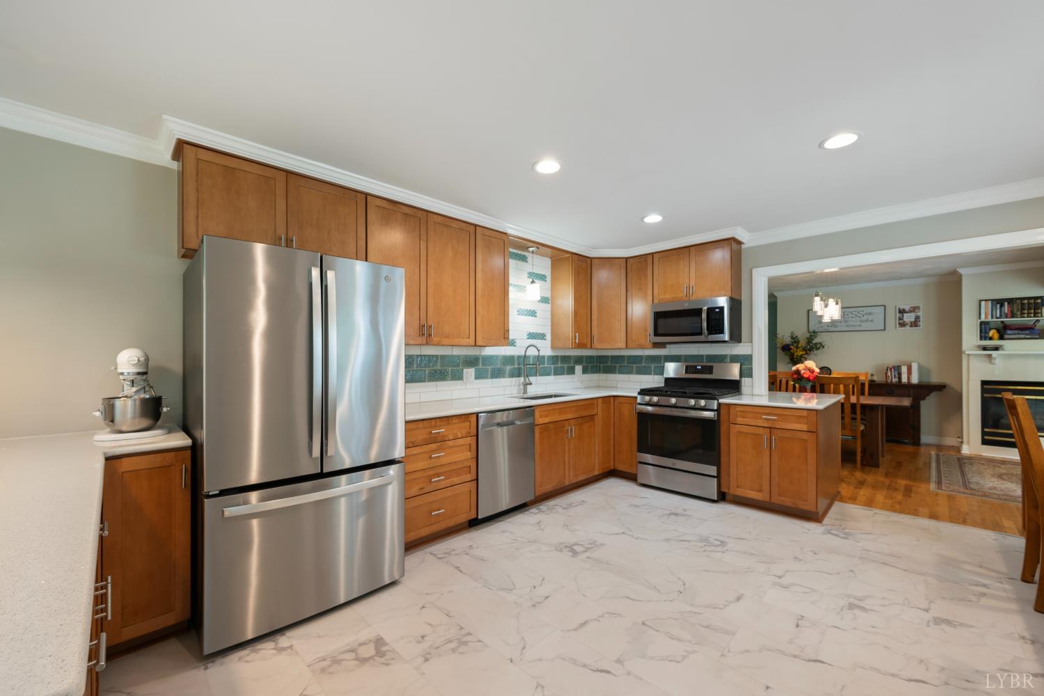 3521 Willow Lawn Drive