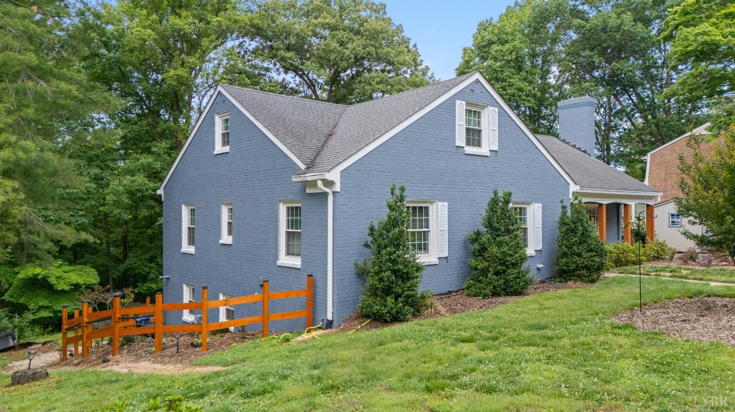 3521 Willow Lawn Drive