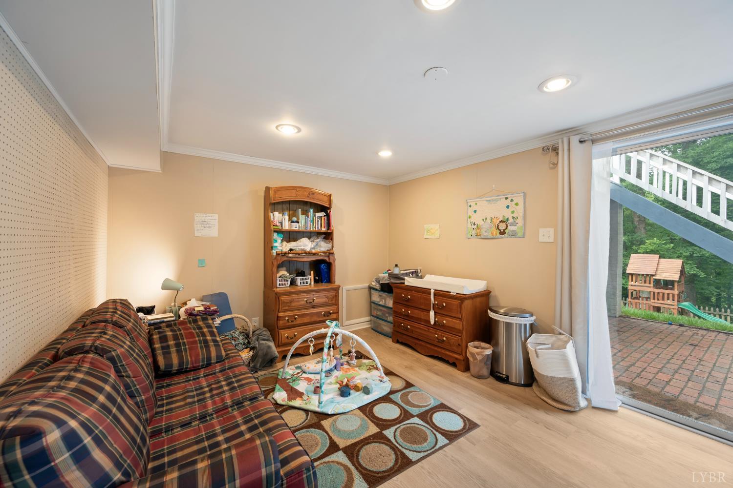3521 Willow Lawn Drive