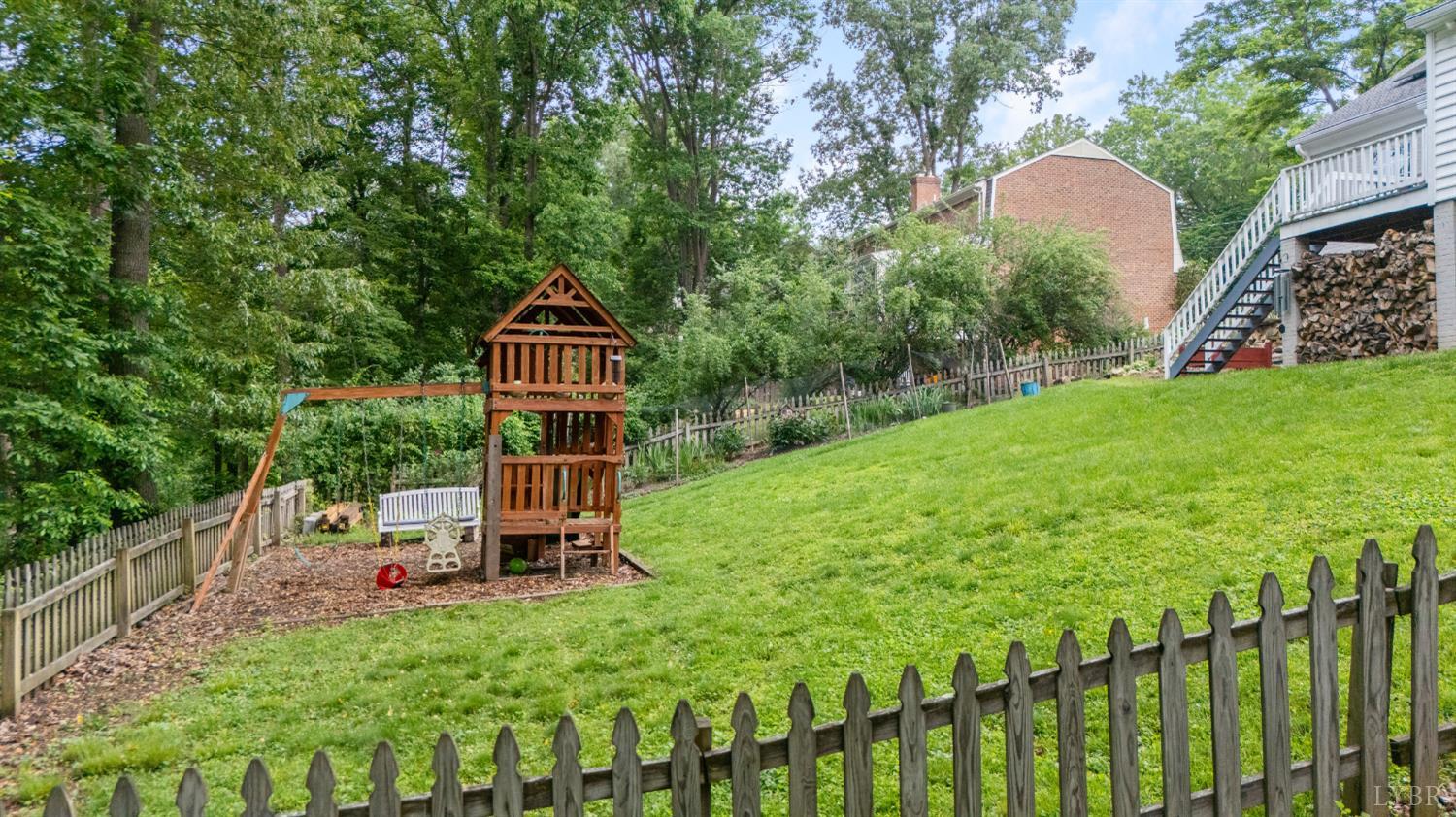 3521 Willow Lawn Drive