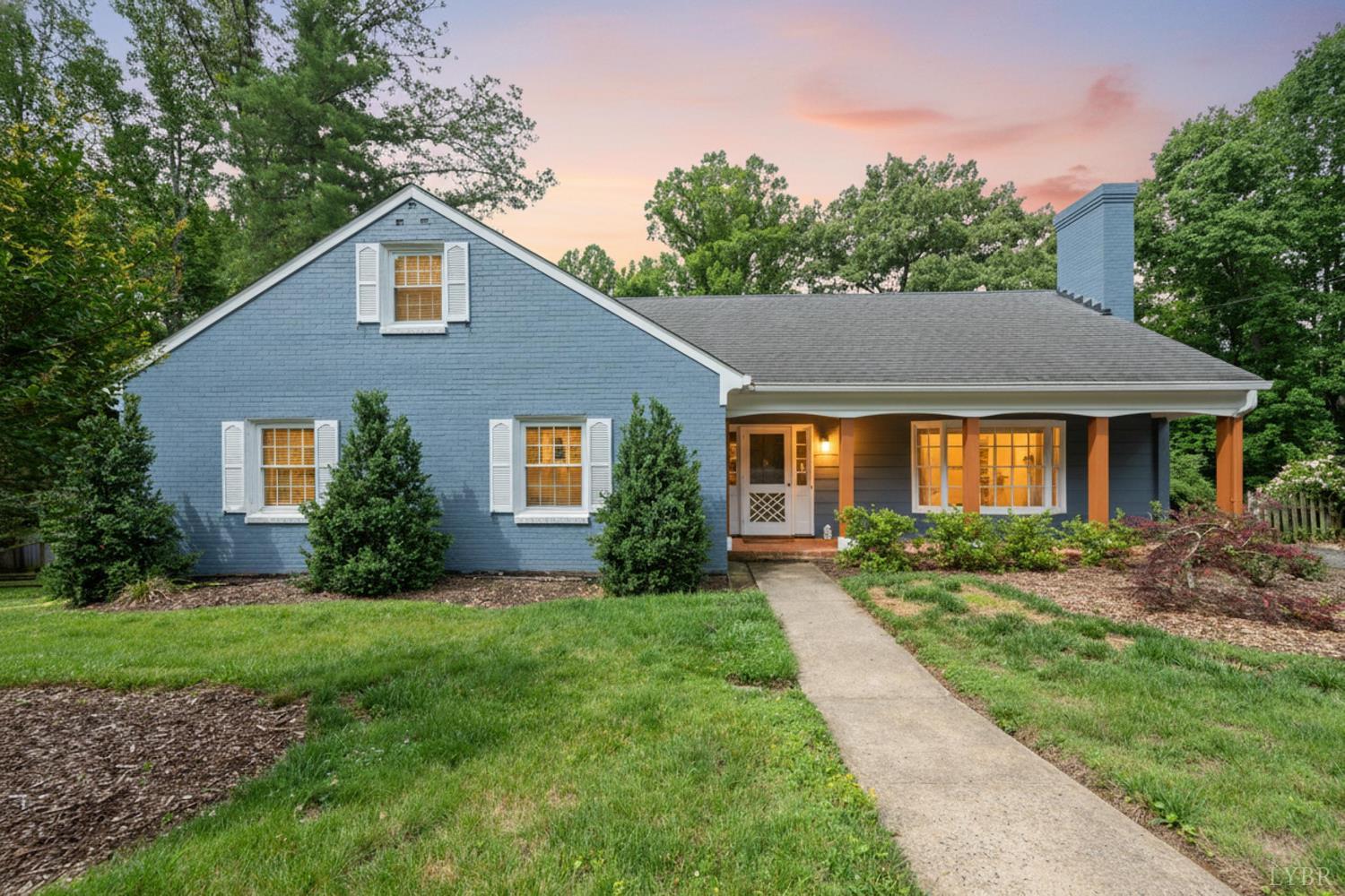 3521 Willow Lawn Drive