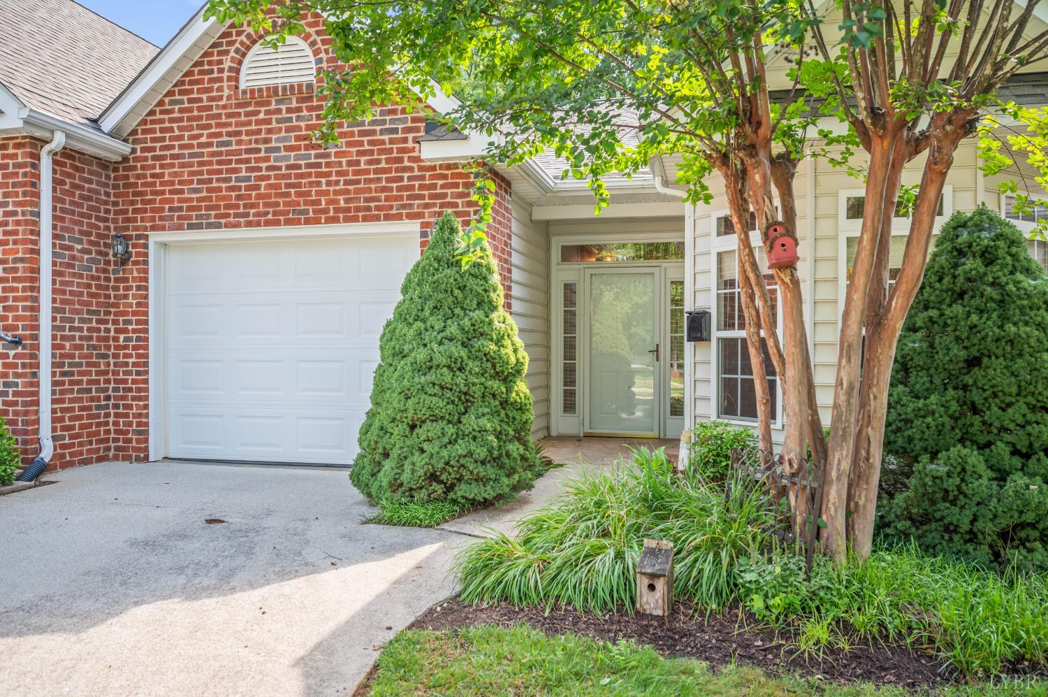104 Villas Way Drive
