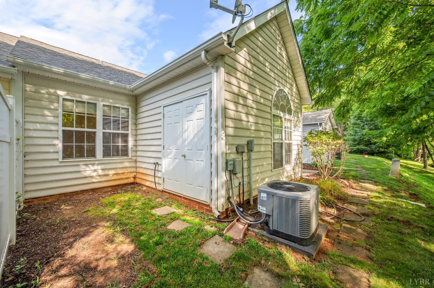 104 Villas Way Drive