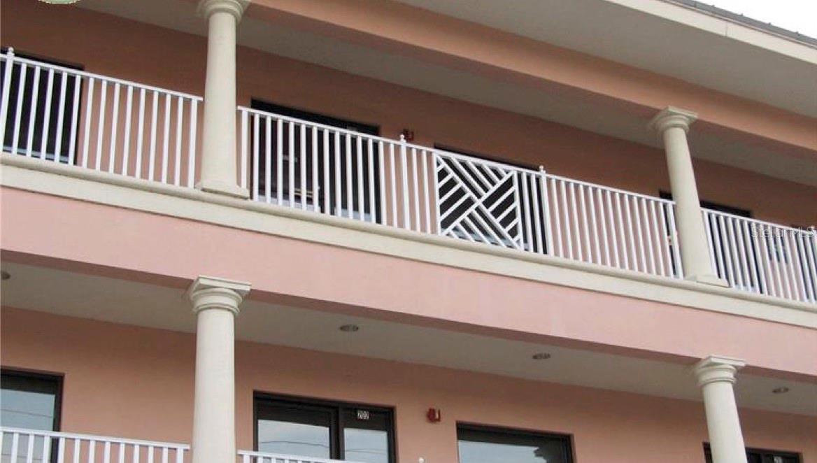 2813 S HIAWASSEE RD #302