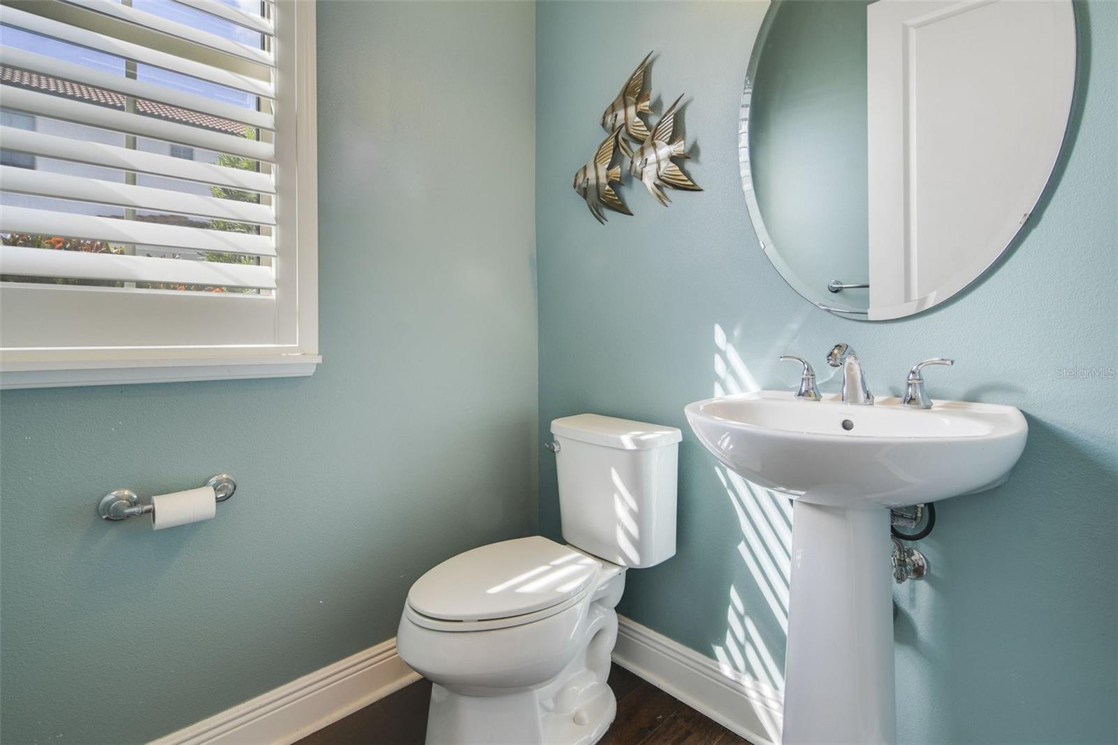 8830 BISMARCK PALM DR