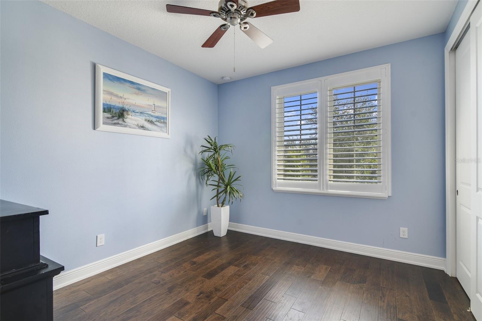 8830 BISMARCK PALM DR