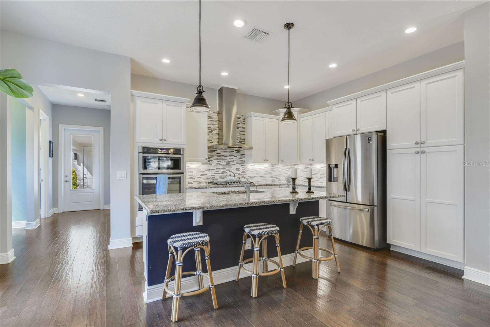 8830 BISMARCK PALM DR