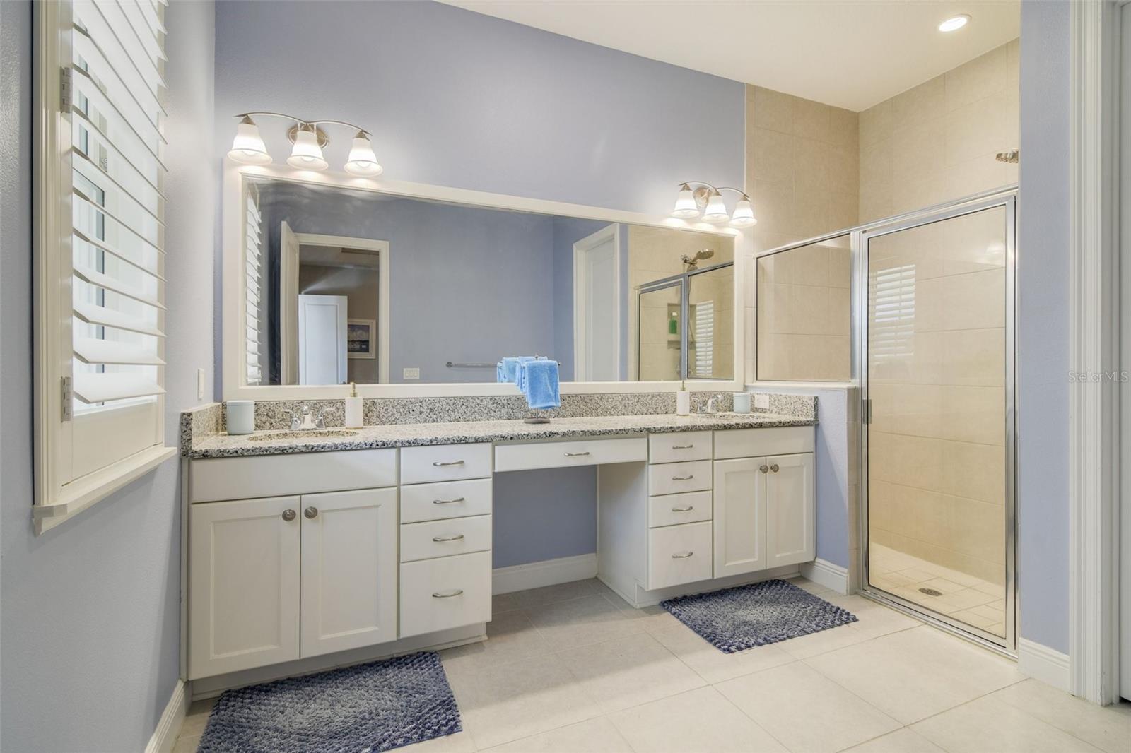 8830 BISMARCK PALM DR