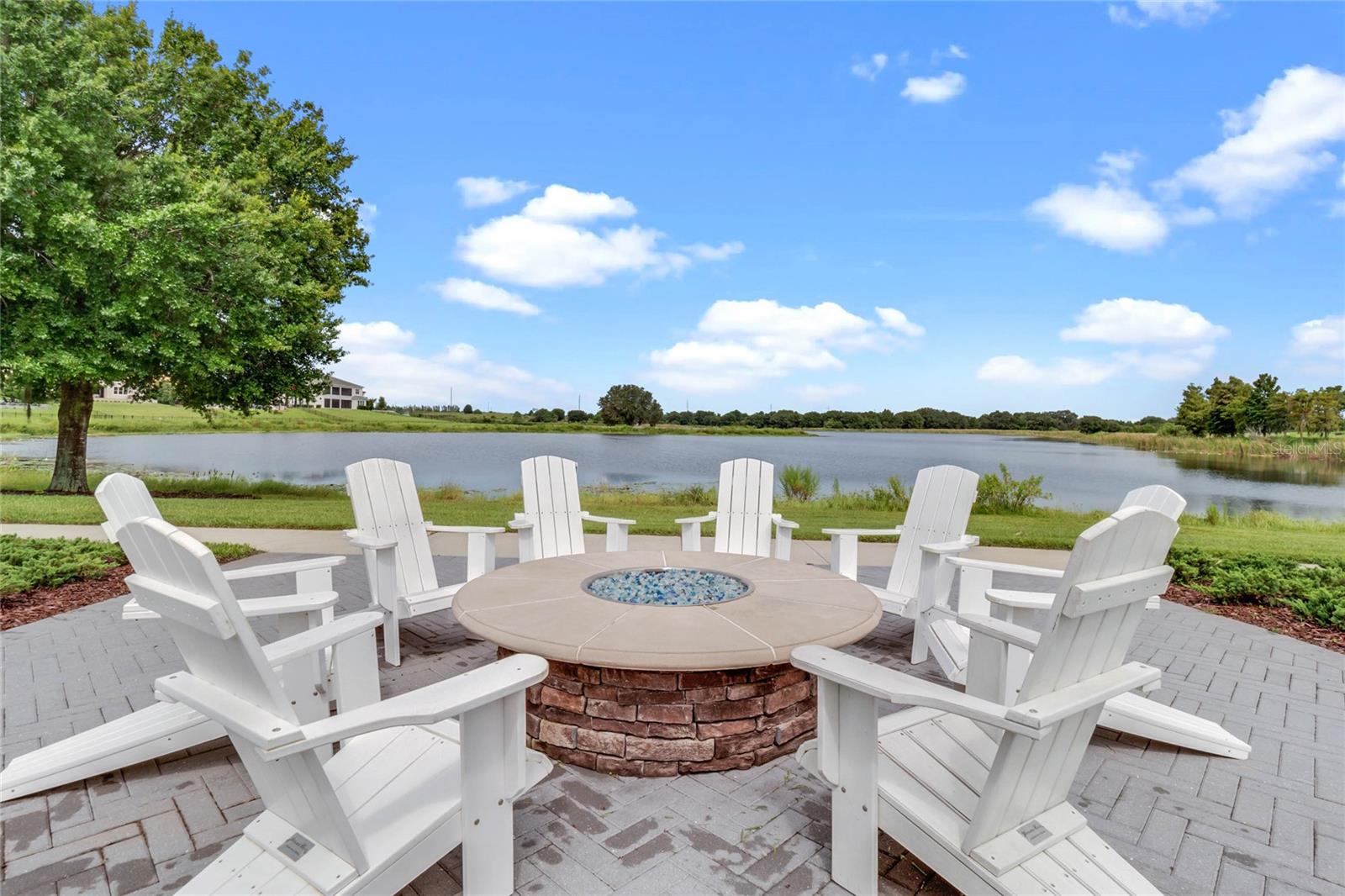 8830 BISMARCK PALM DR