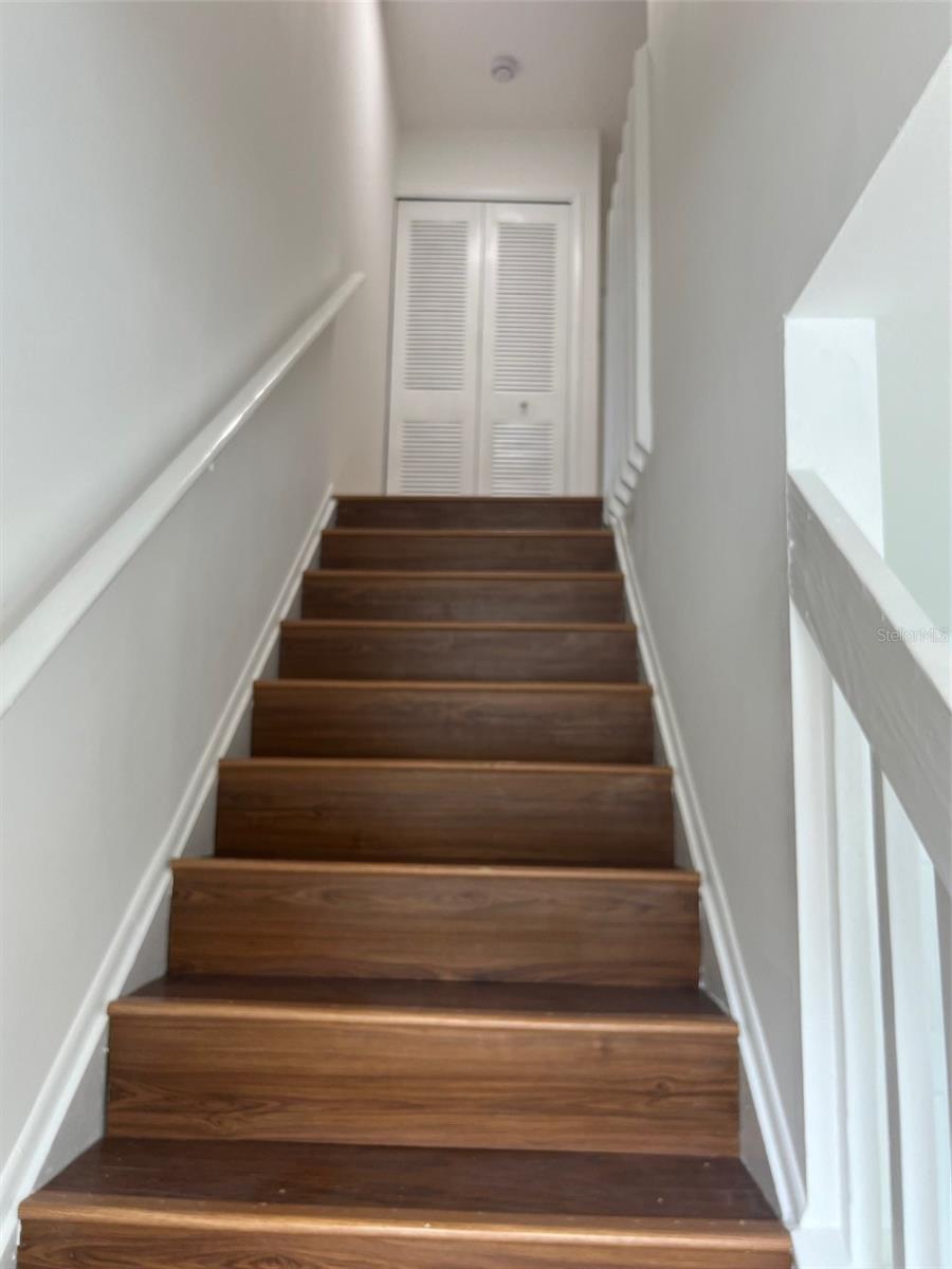 613 CASA PARK COURT B CT N #B