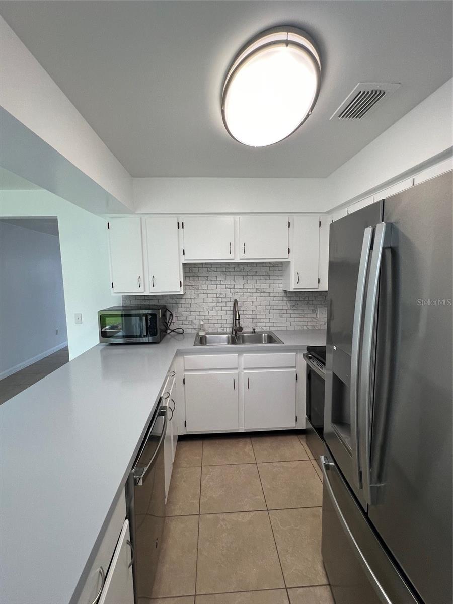 613 CASA PARK COURT B CT N #B