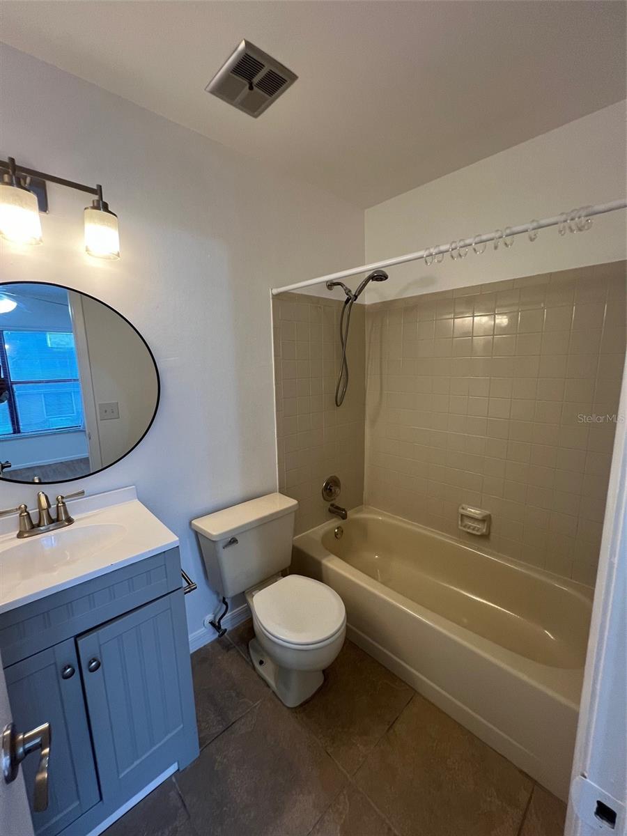 613 CASA PARK COURT B CT N #B