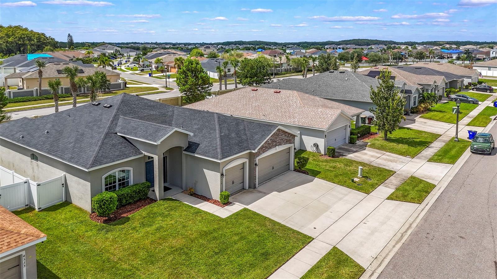 4539 CALUMET DR