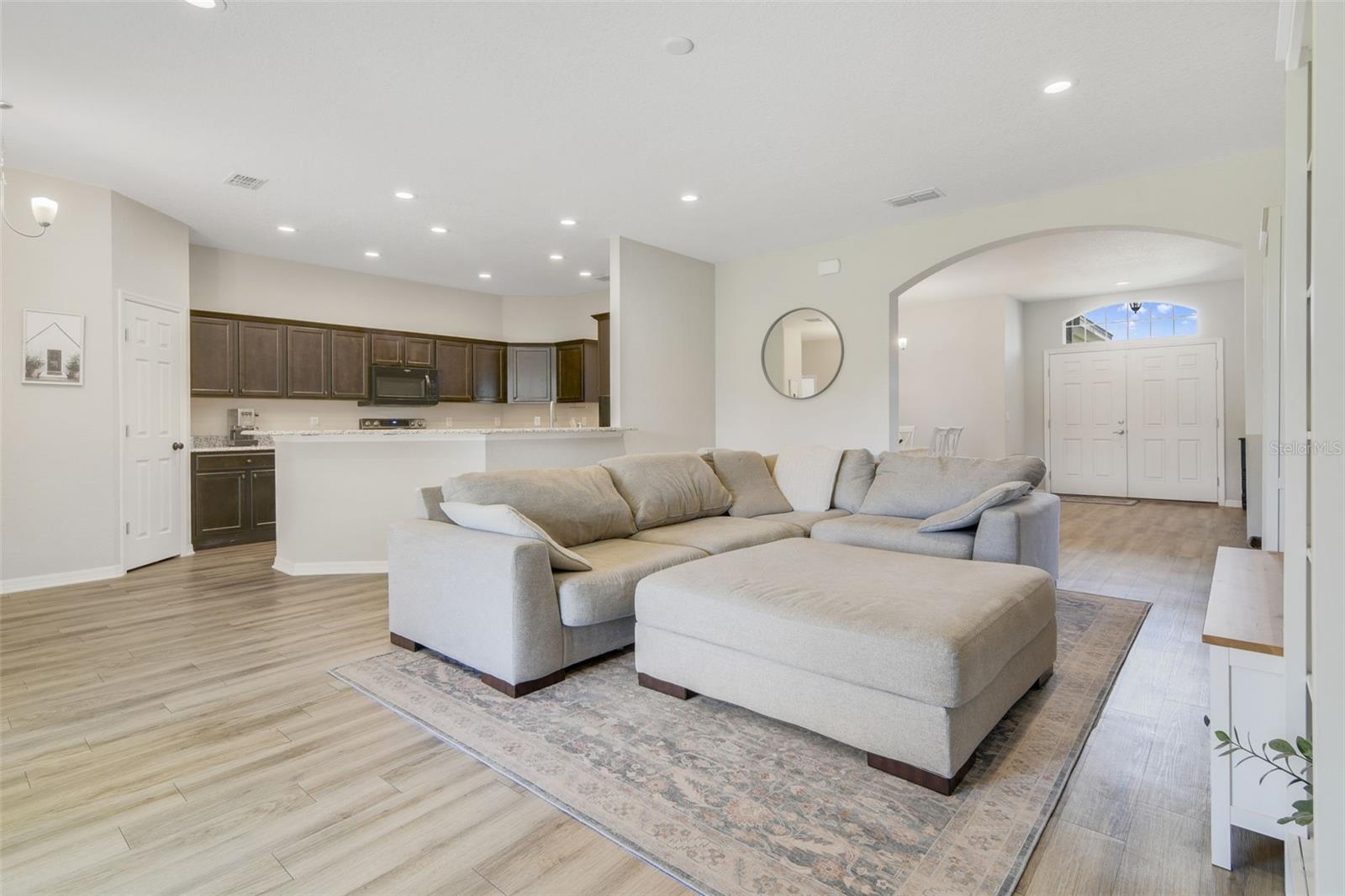 4539 CALUMET DR