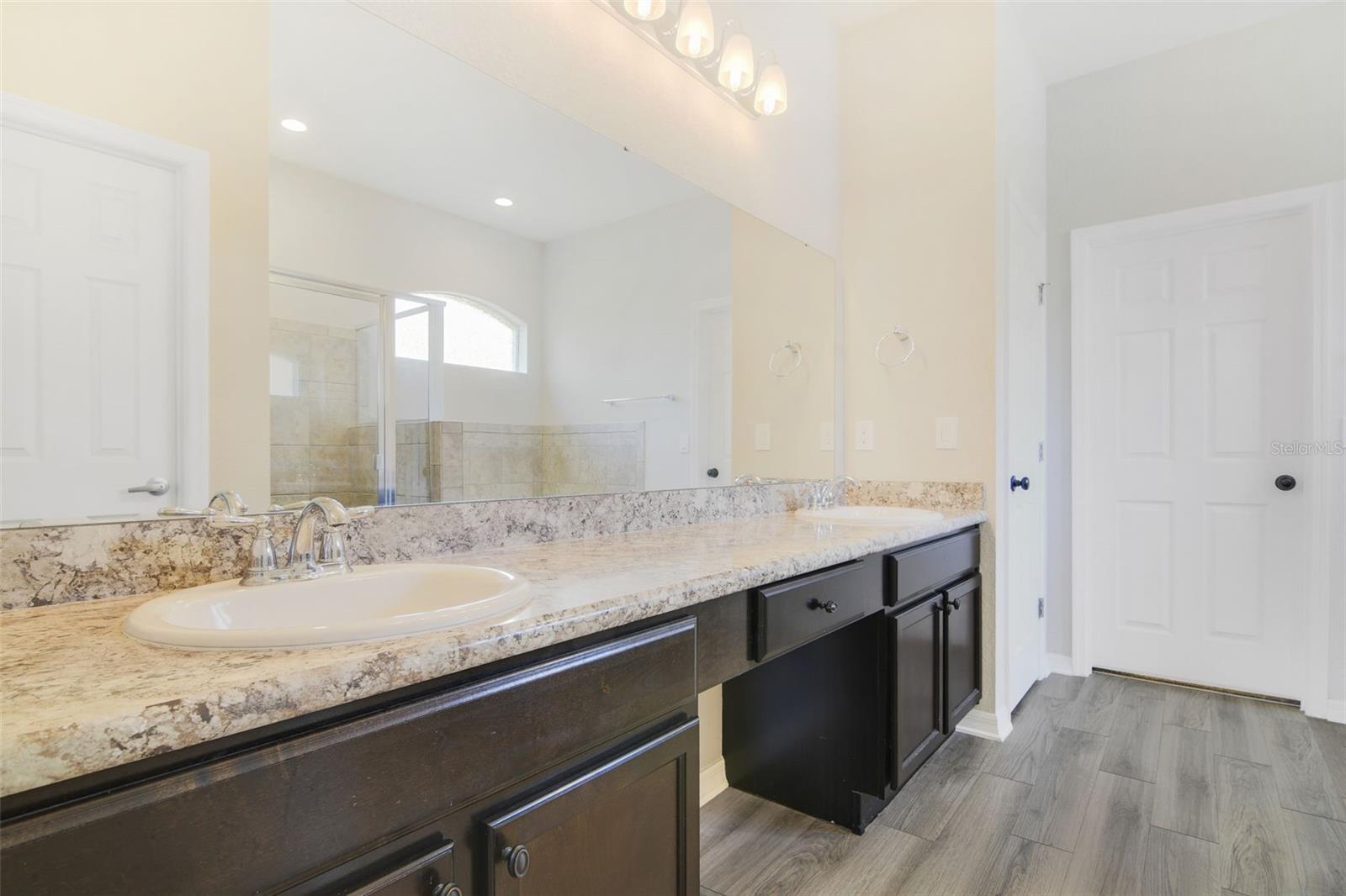 4539 CALUMET DR