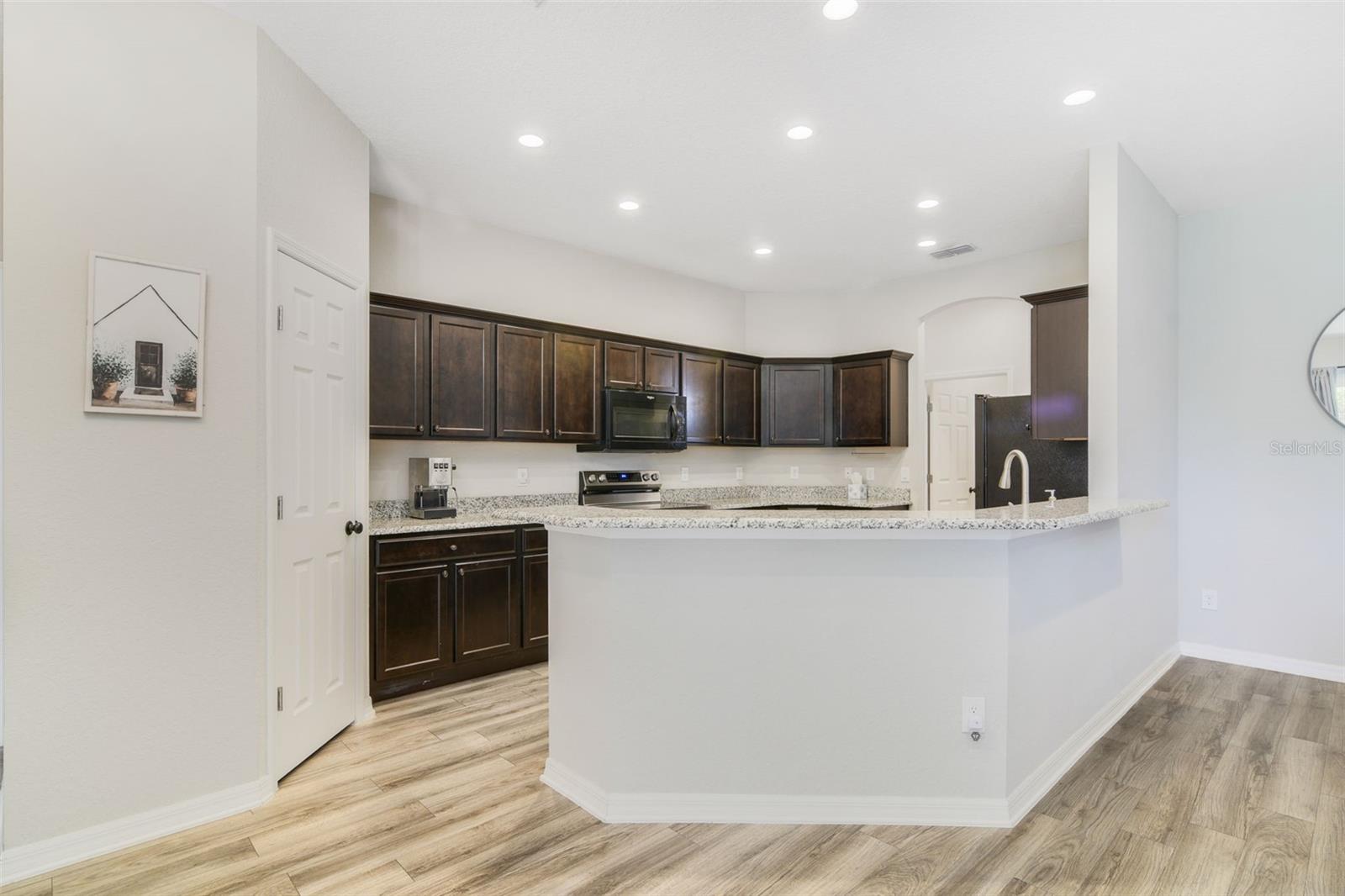 4539 CALUMET DR