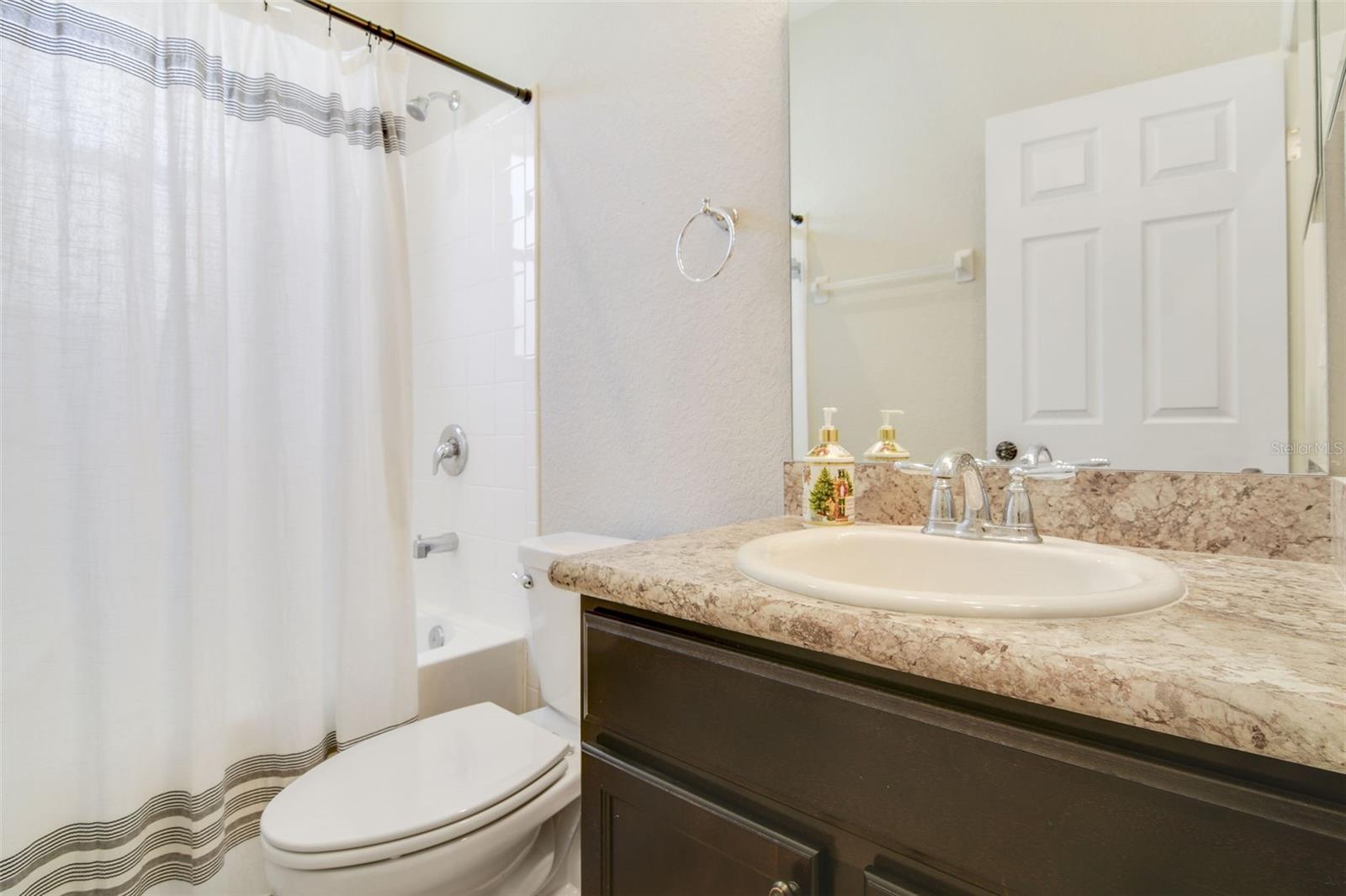 4539 CALUMET DR