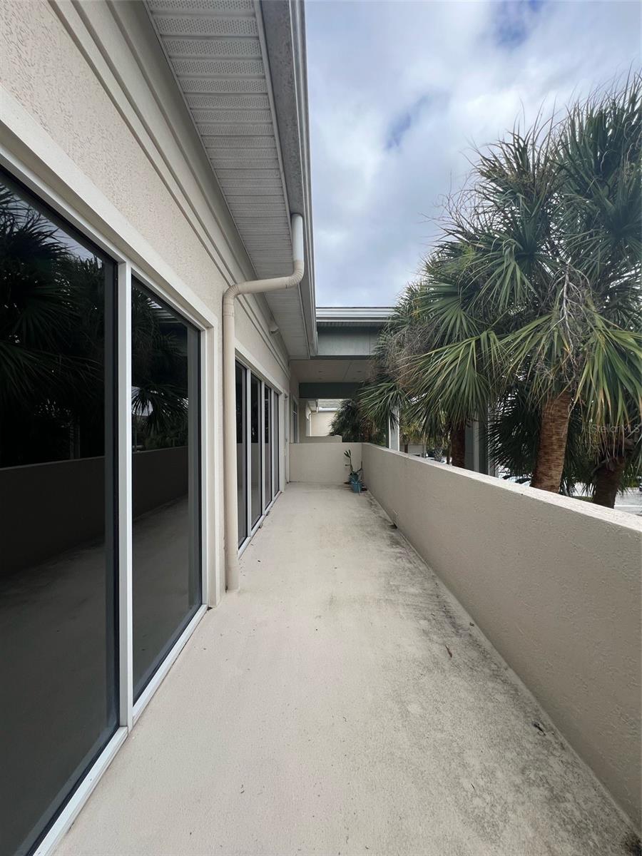 6000 TURKEY LAKE RD #202