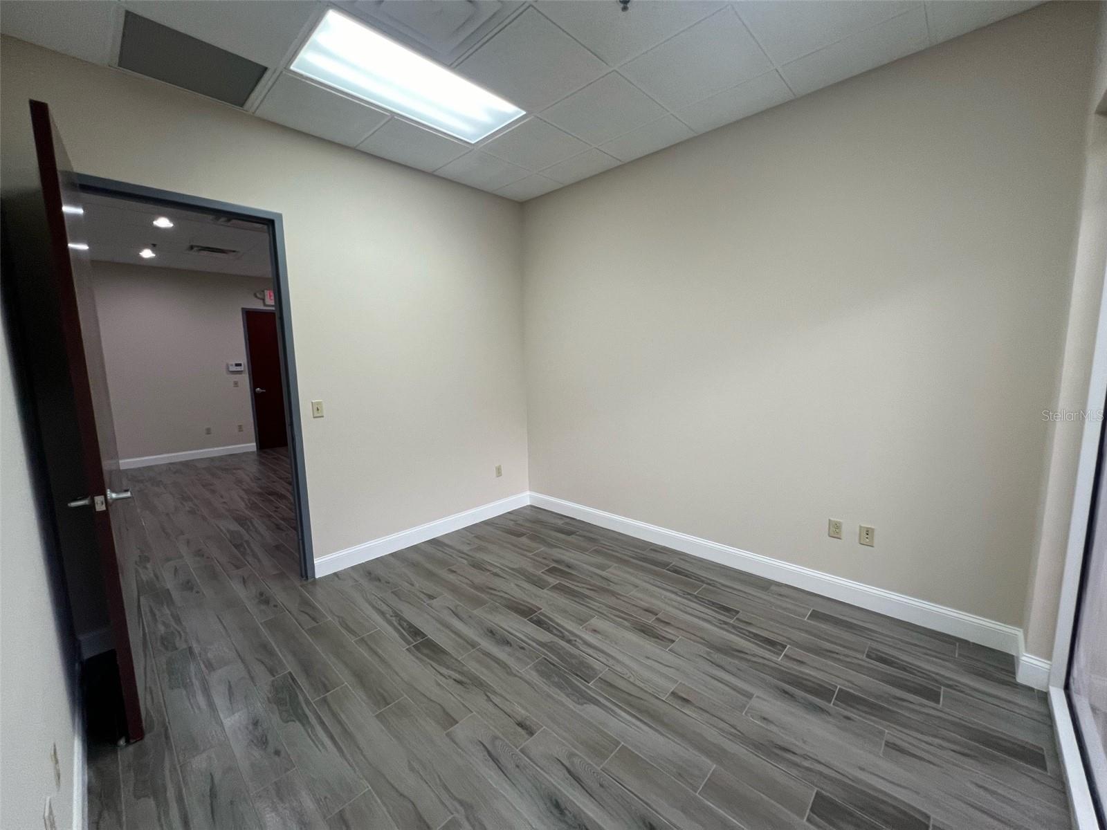 6000 TURKEY LAKE RD #202