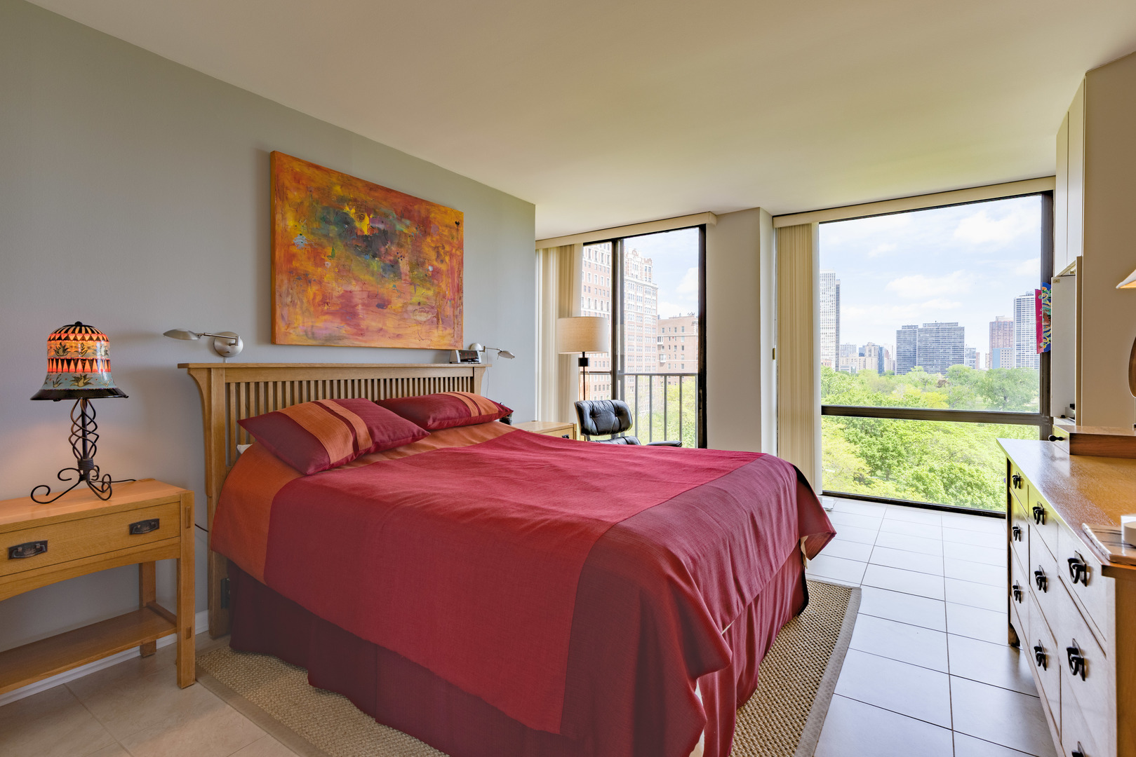 345 W Fullerton Street Unit: 1001