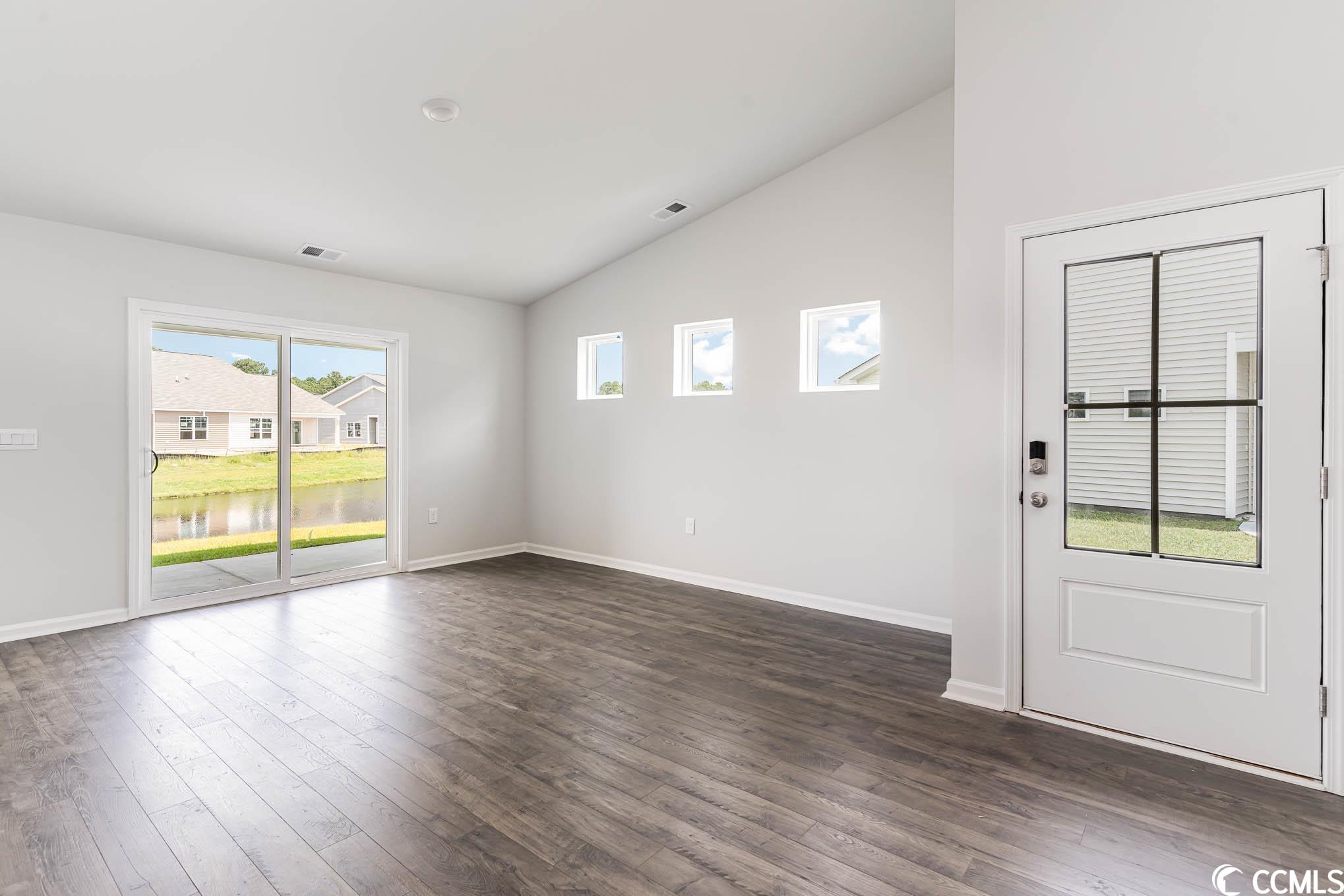 515 Courtridge Loop