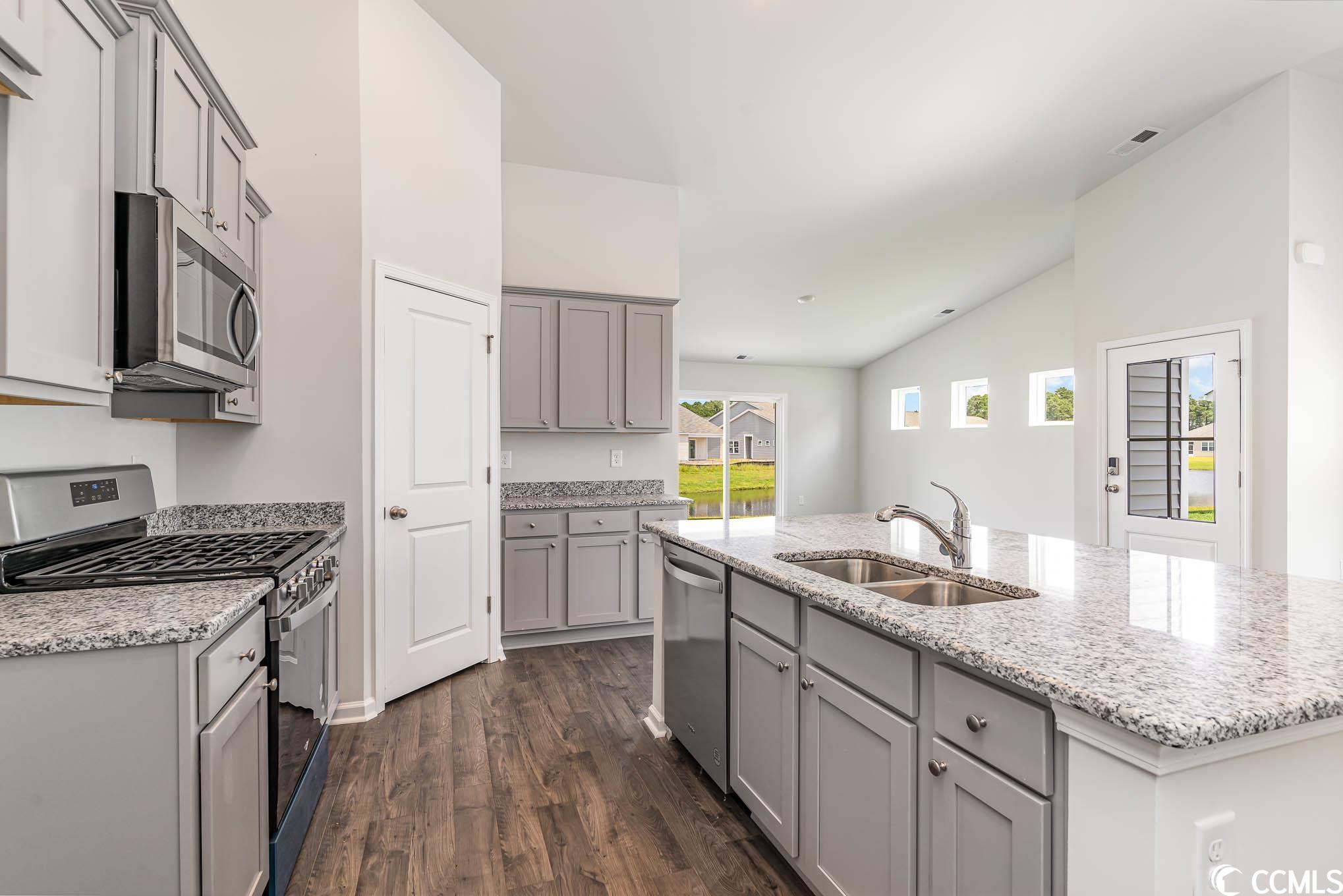 515 Courtridge Loop