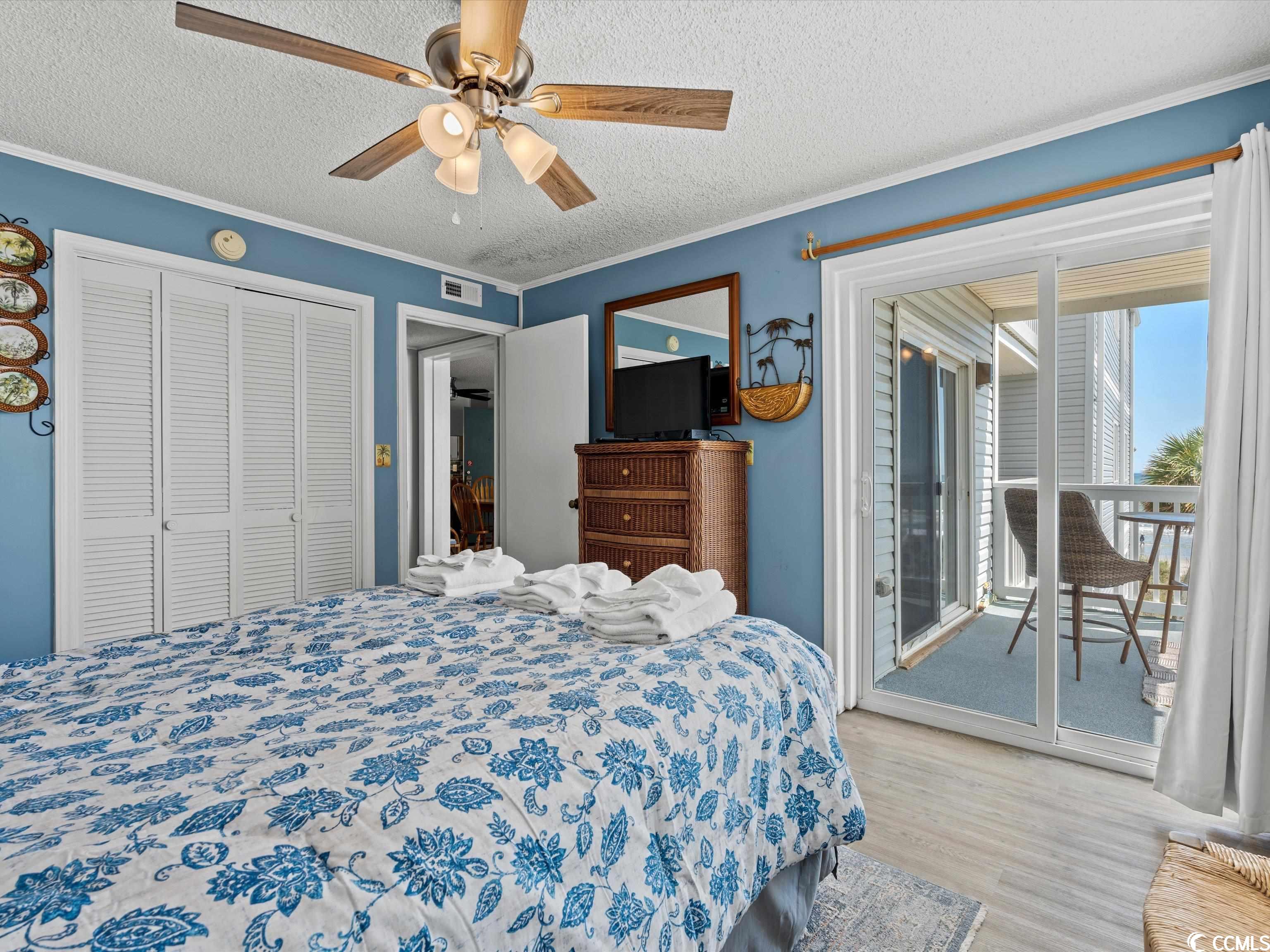 5200 Ocean Blvd. Unit: 201