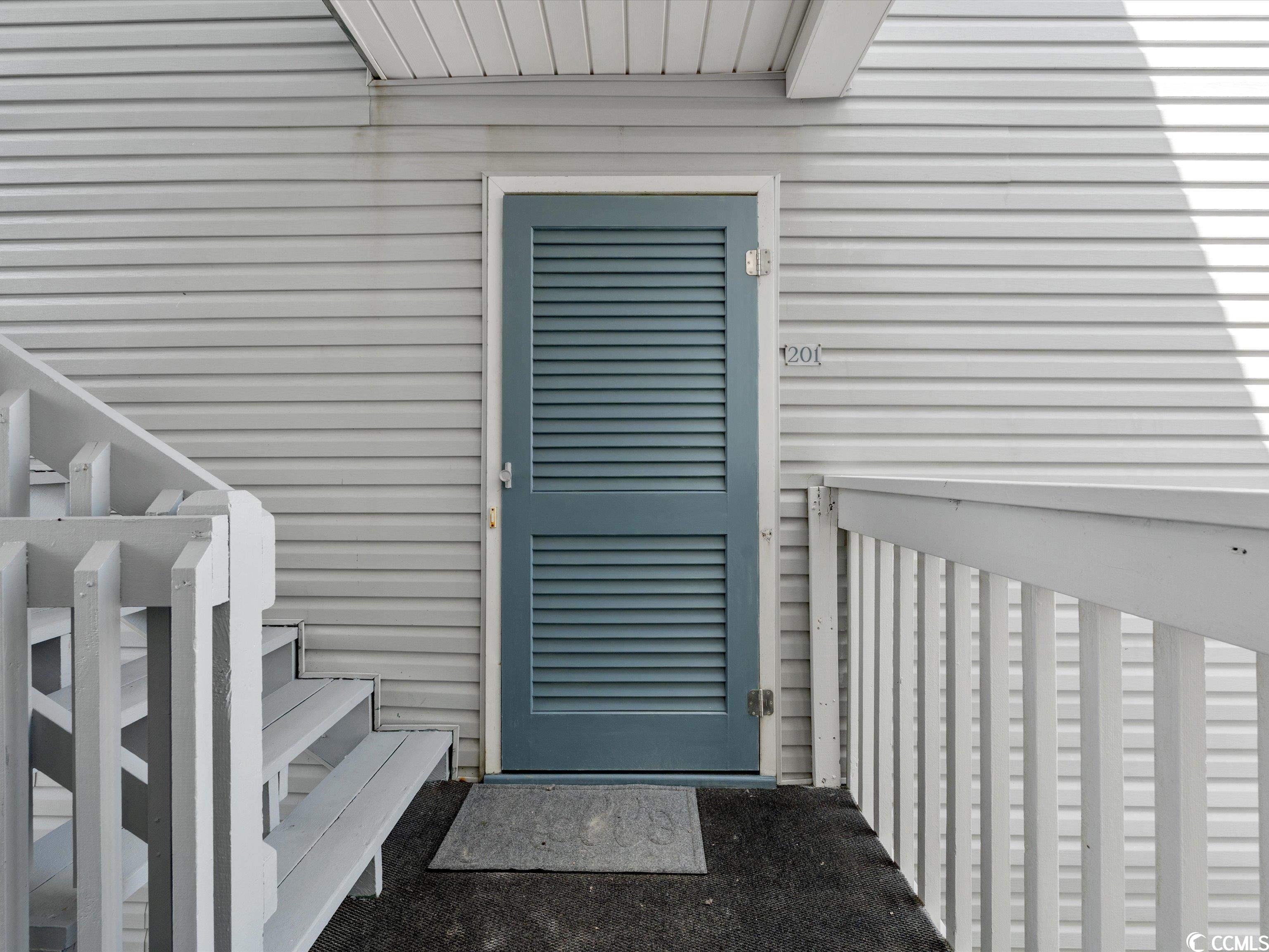 5200 Ocean Blvd. Unit: 201