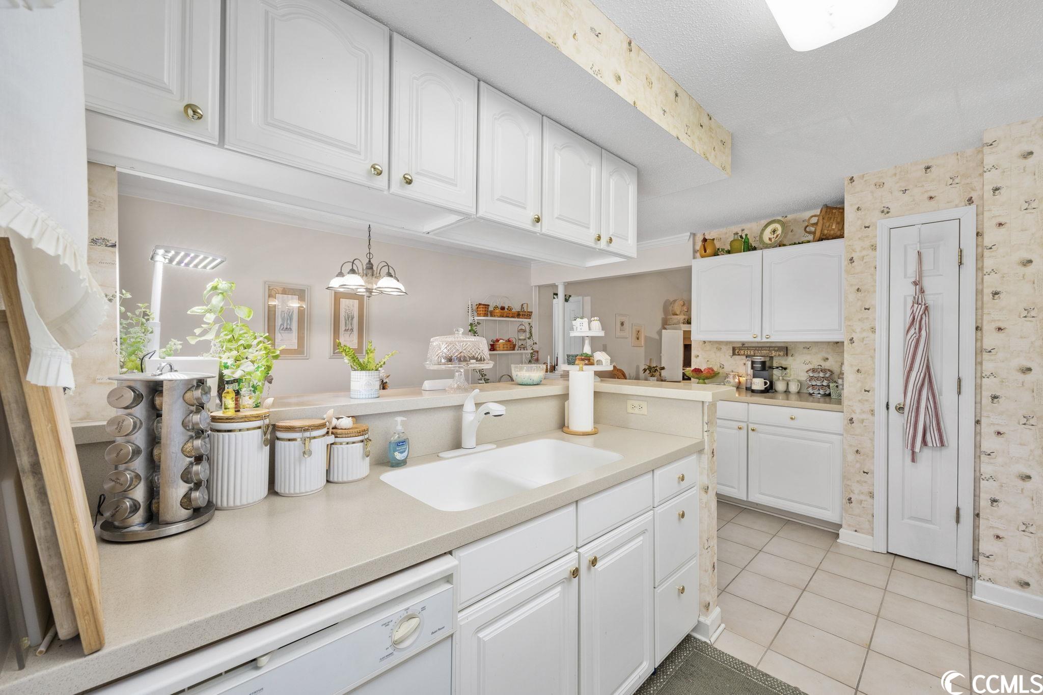 400 Willow Greens Dr. Unit: H