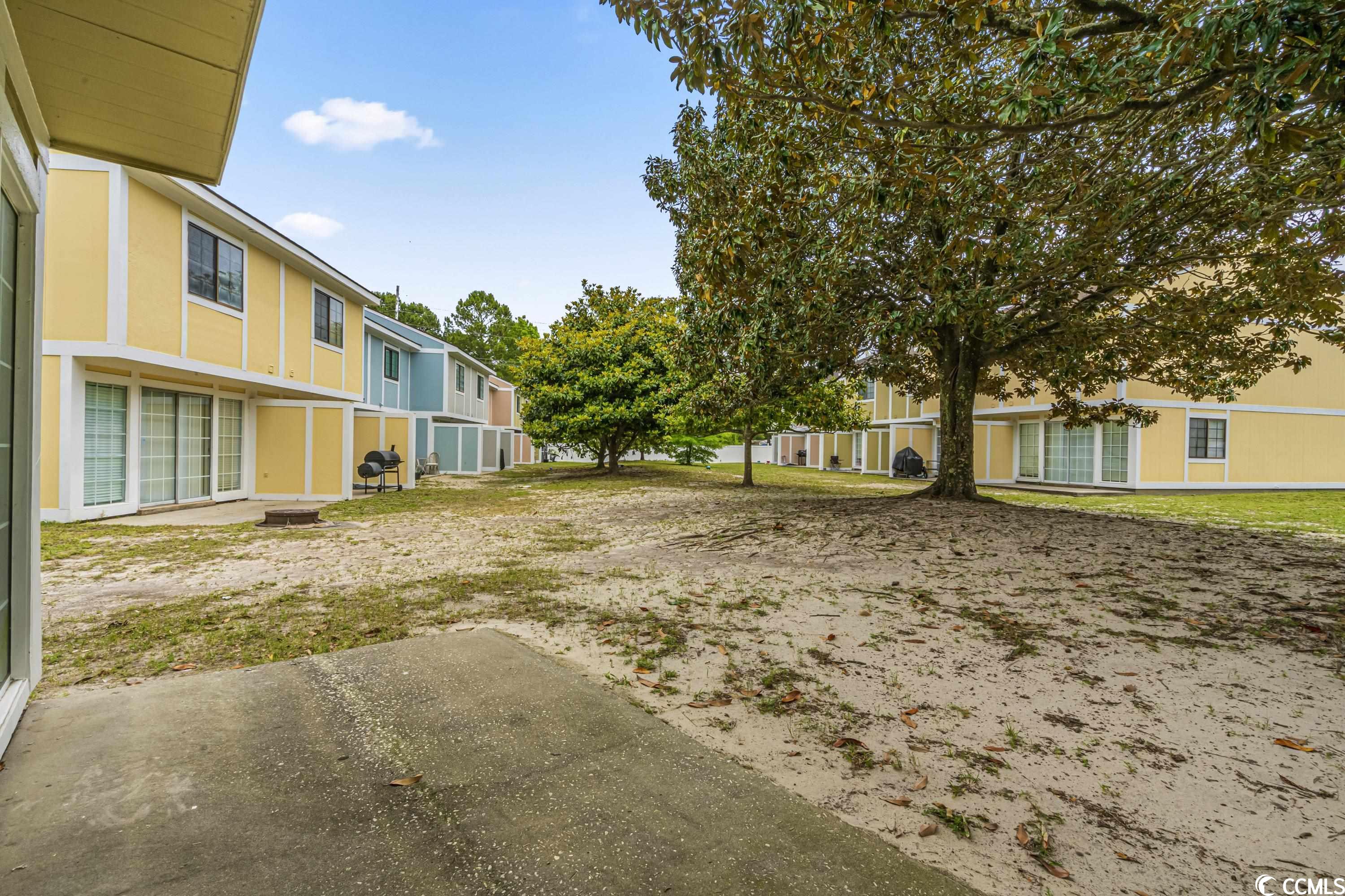 1210 Pinegrove Dr. Unit: H