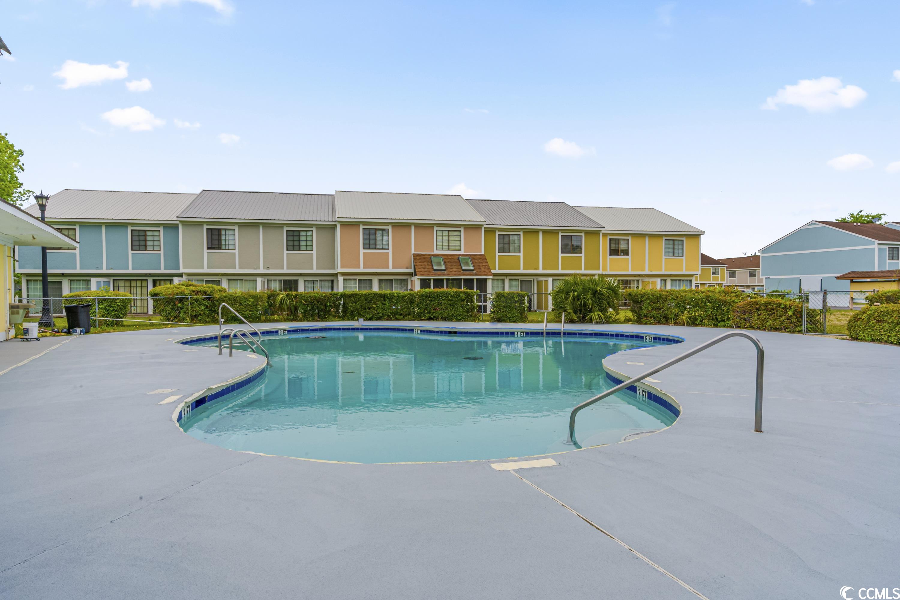 1210 Pinegrove Dr. Unit: H